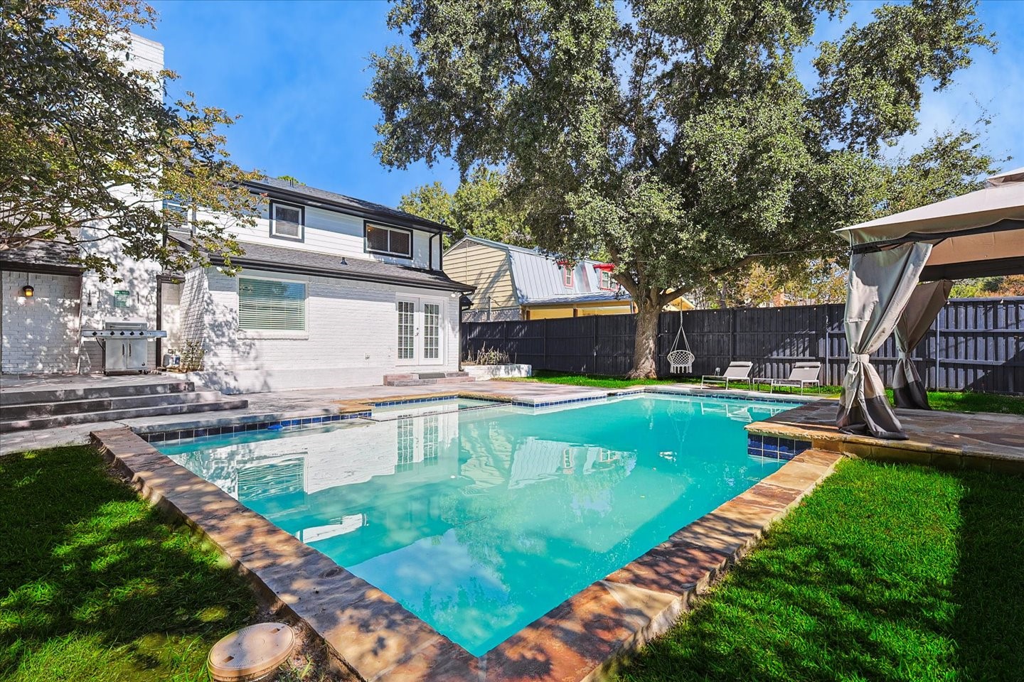 3608 Courtdale Drive Farmers Branch TX 75234