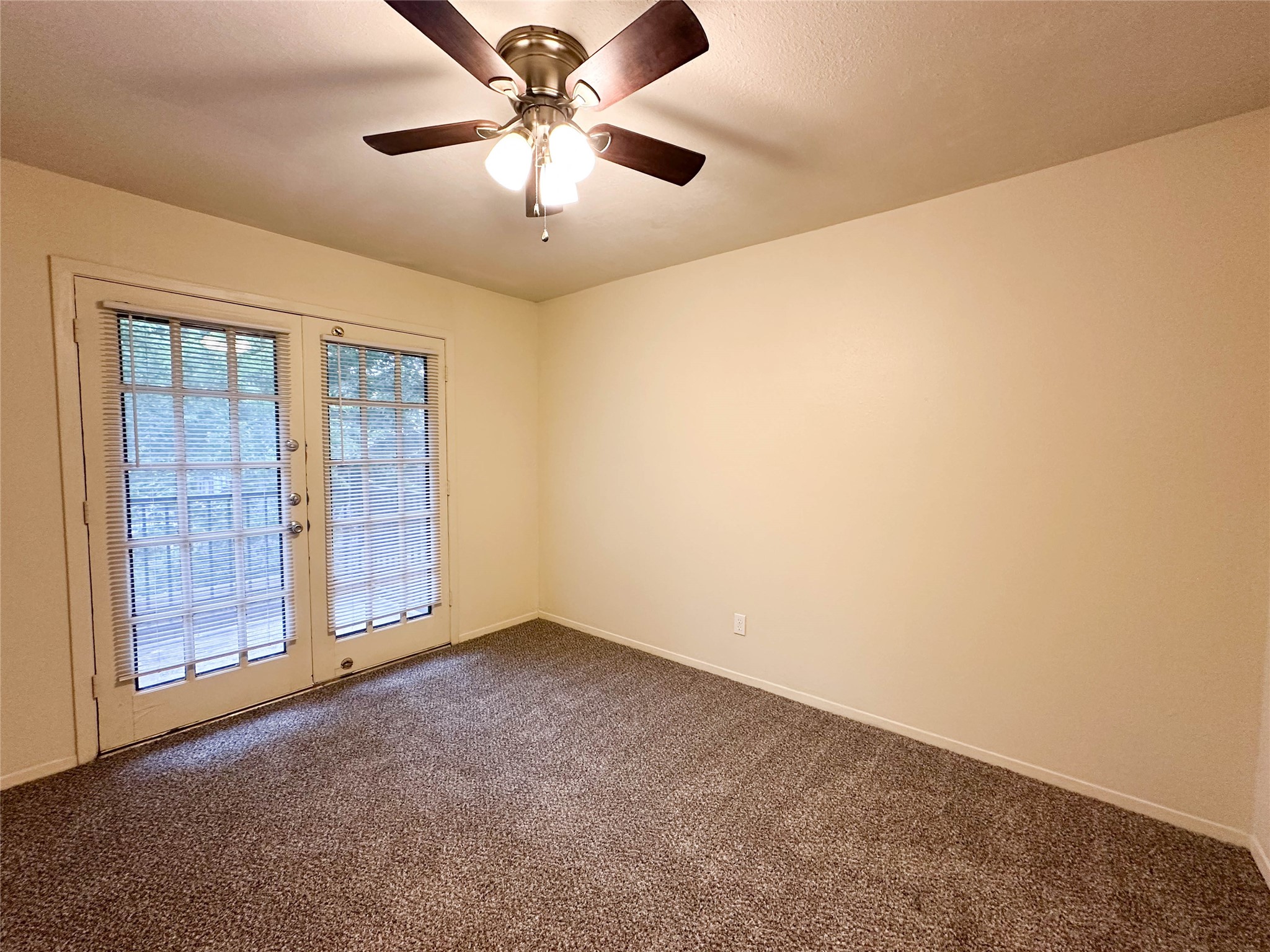 510 W Marvin Avenue Waxahachie TX 75165