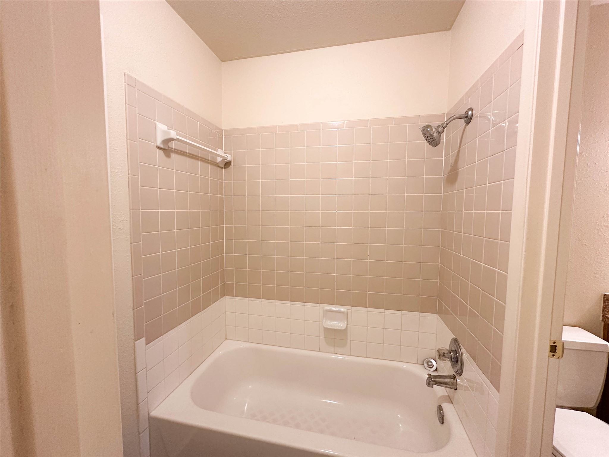 510 W Marvin Avenue Waxahachie TX 75165