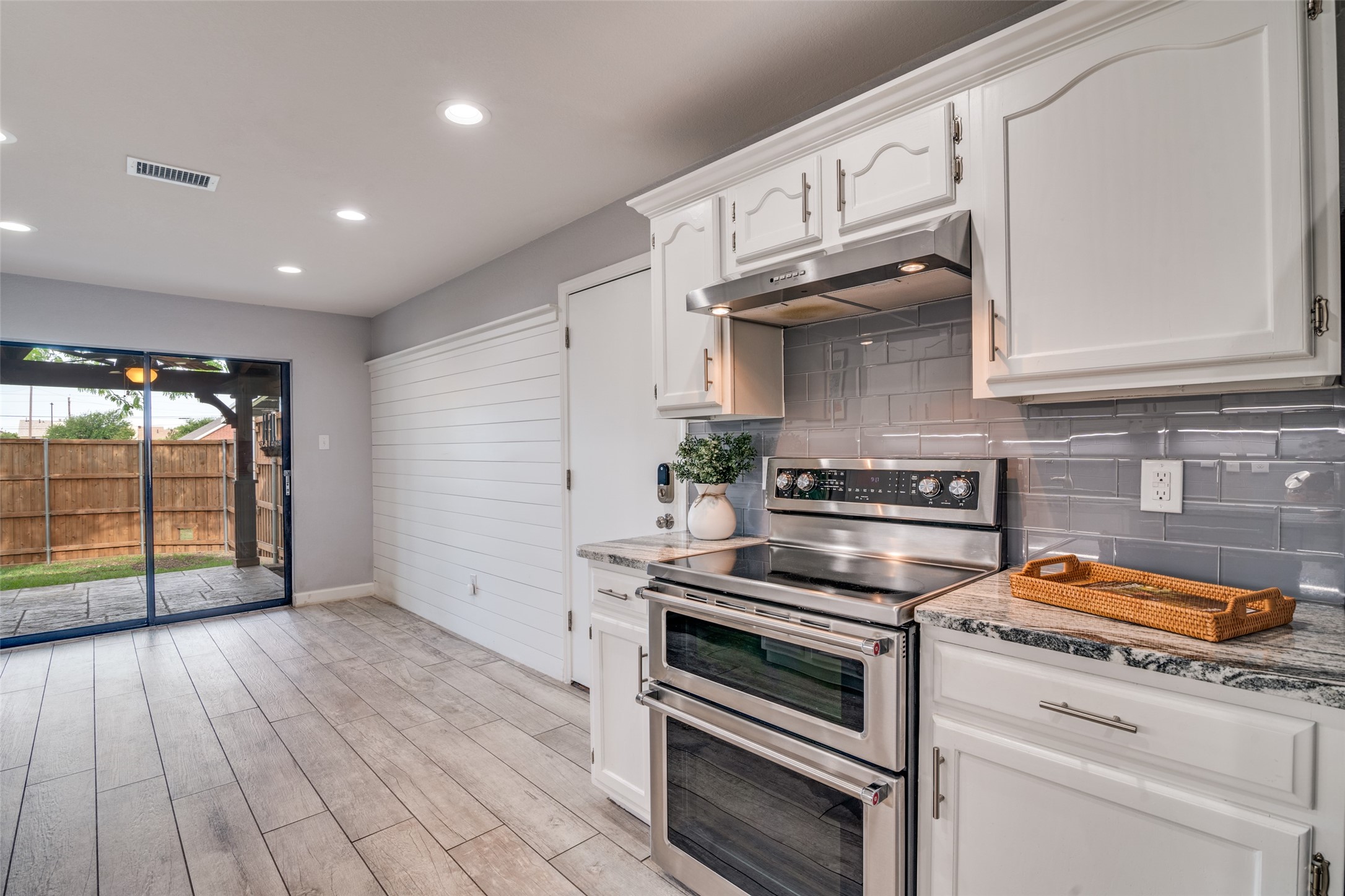 2334 Angel Fire Drive Garland TX 75044