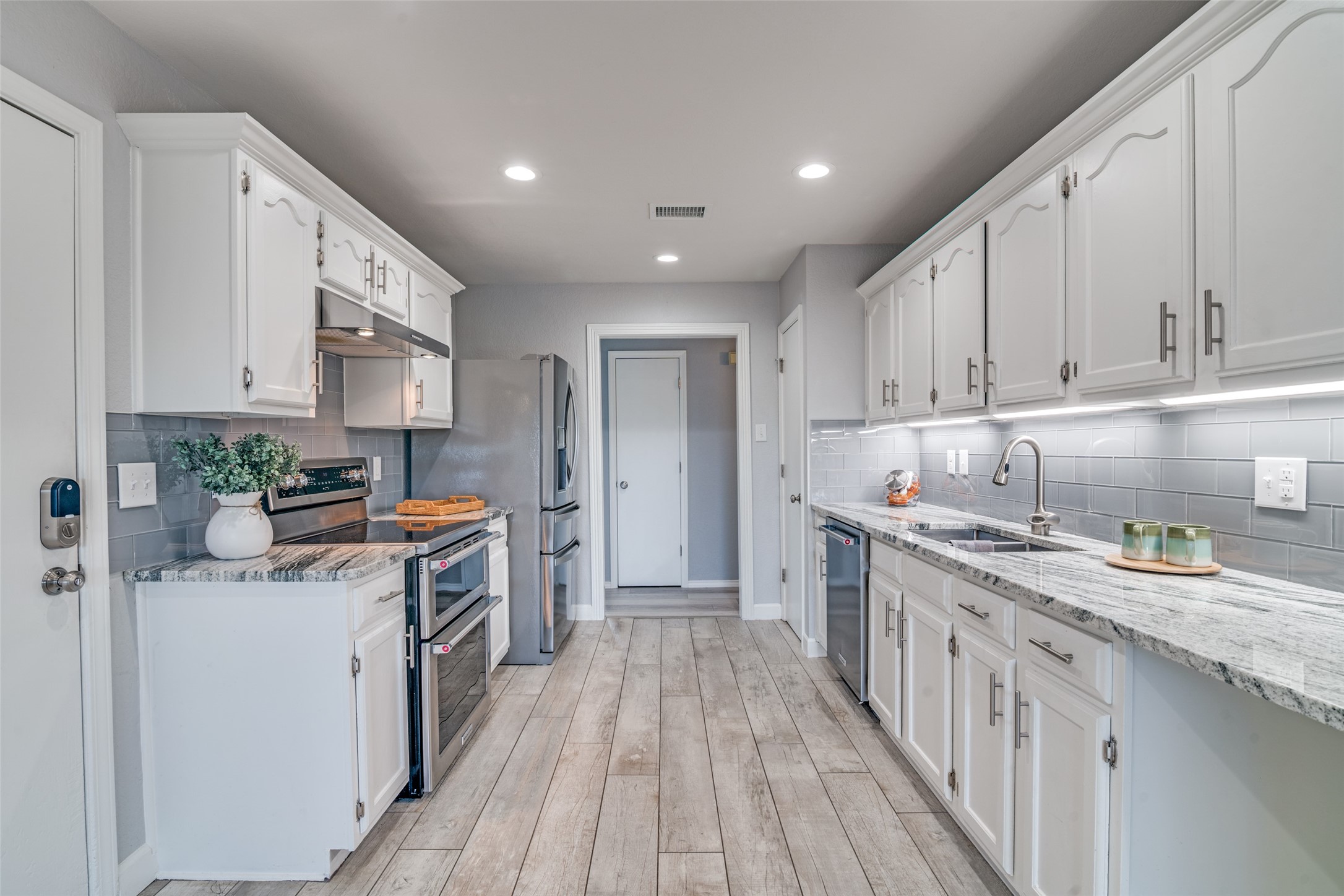 2334 Angel Fire Drive Garland TX 75044