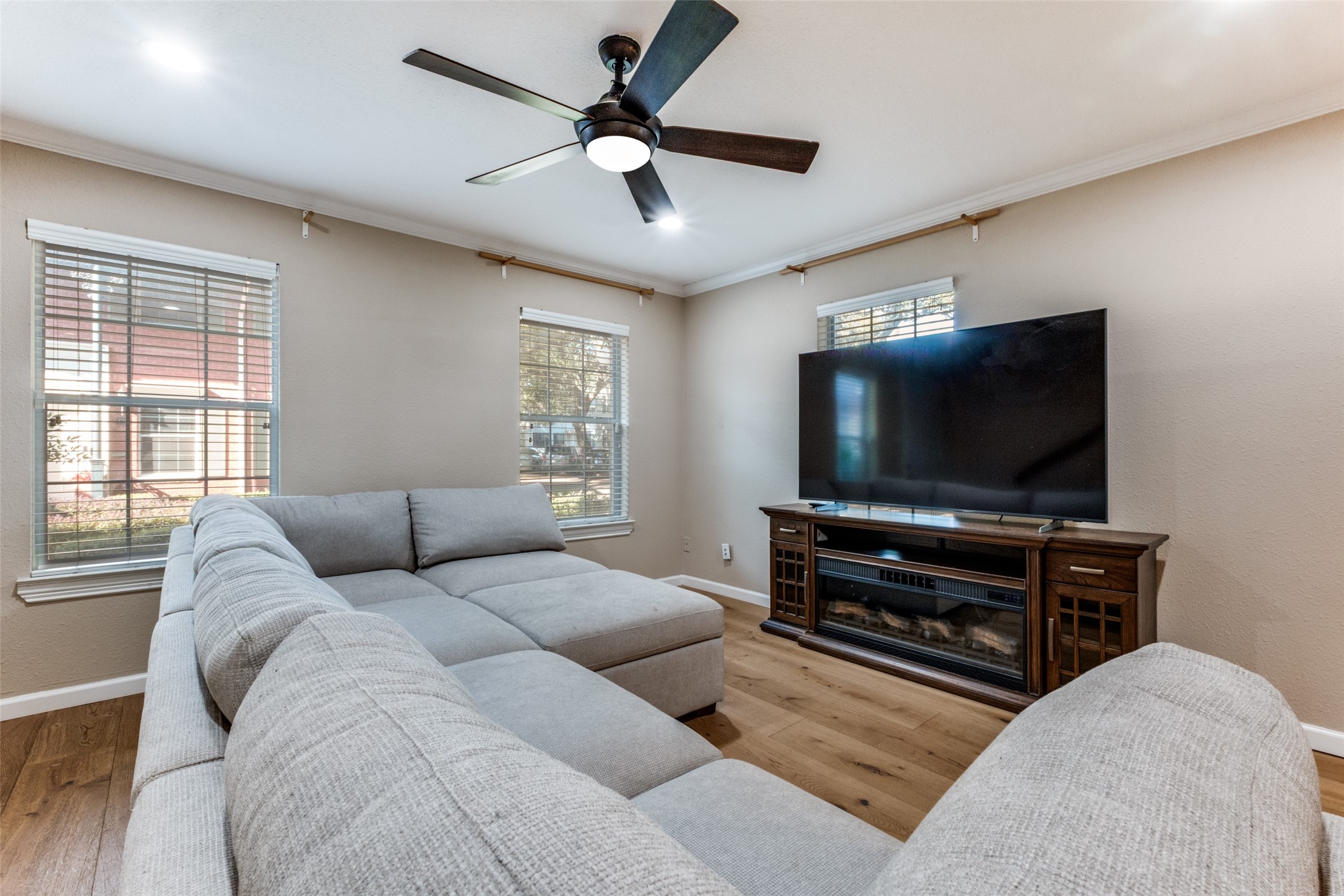 4703 Bradford Drive Dallas TX 75219
