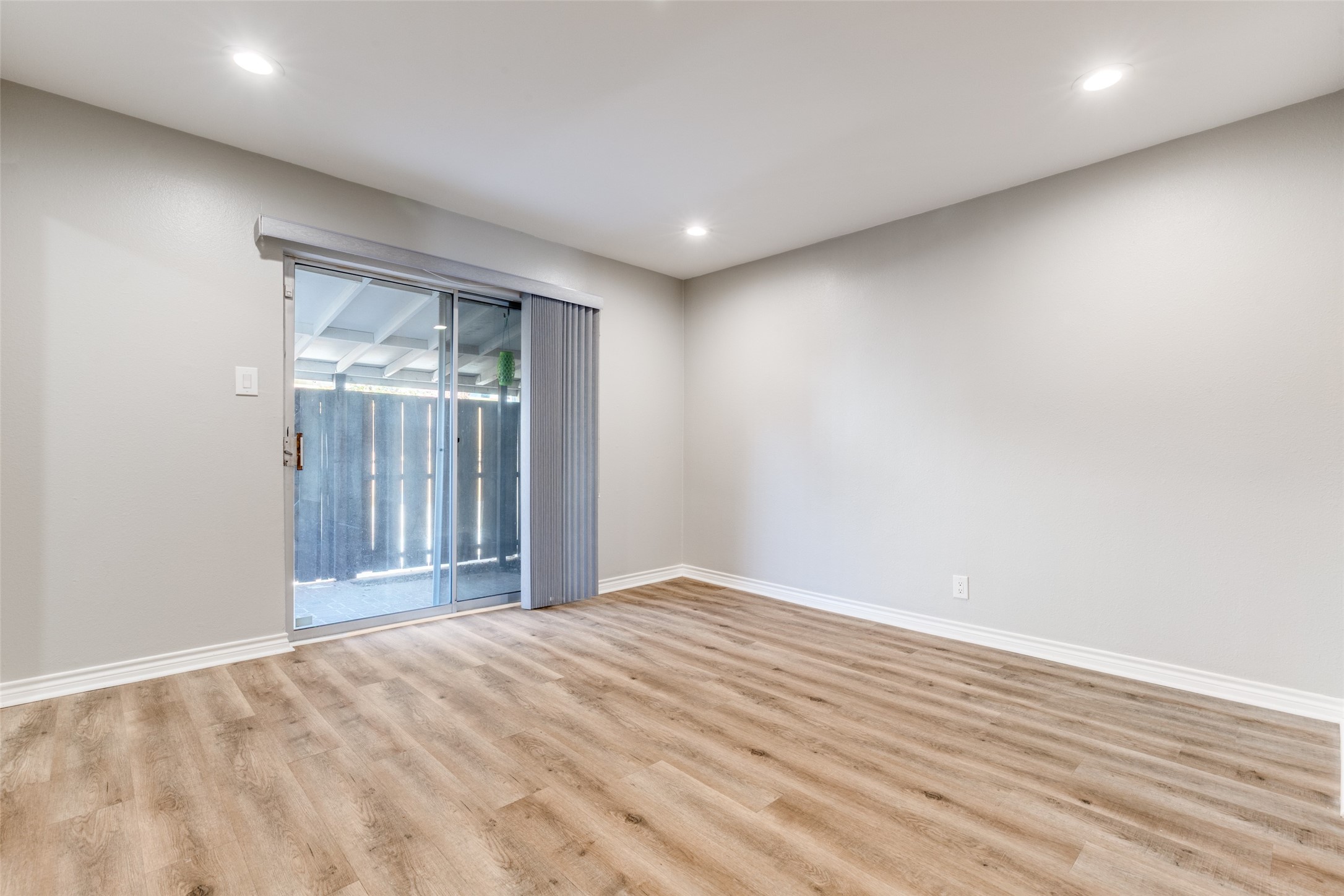 15909 Archwood Lane Dallas TX 75248