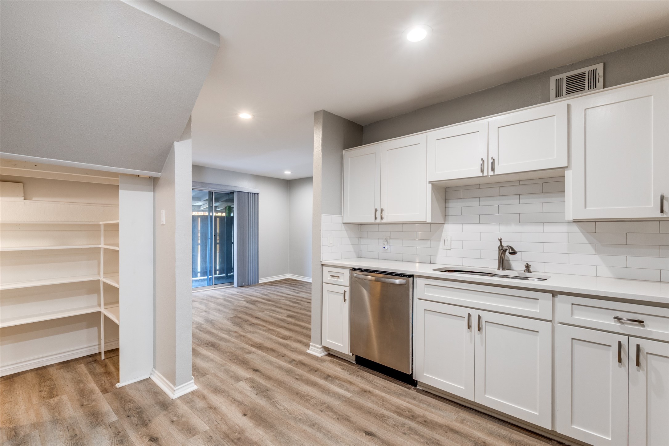 15909 Archwood Lane Dallas TX 75248
