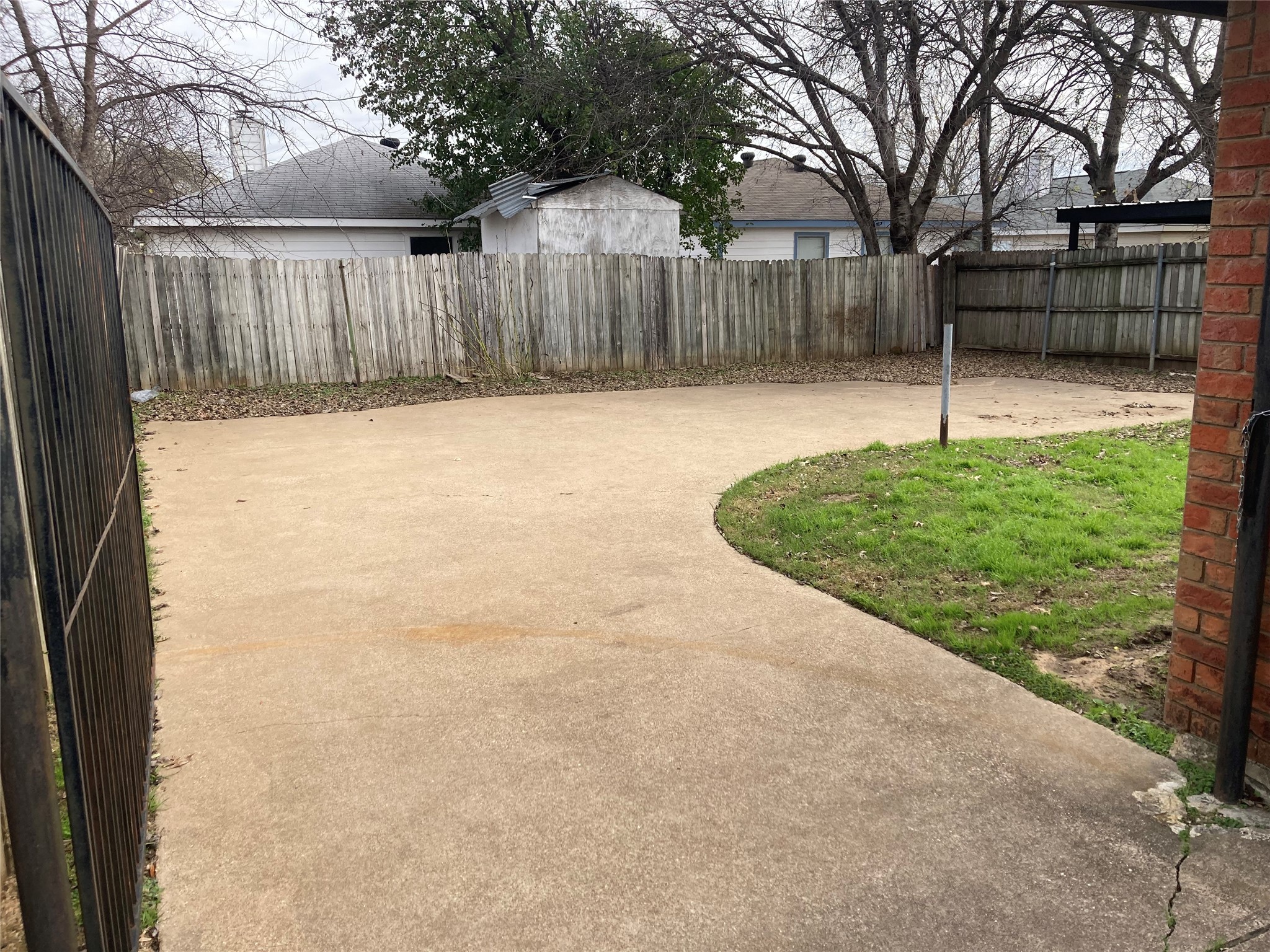 10613 Flamewood Drive Fort Worth TX 76140