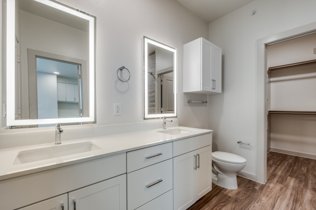 624 N Lancaster Avenue Dallas TX 75203