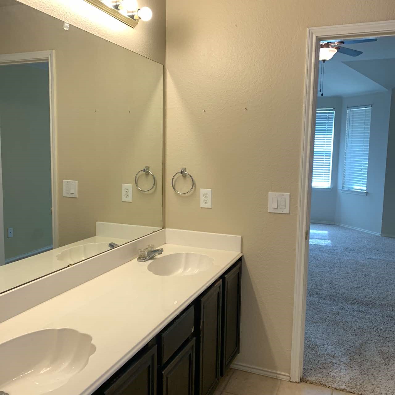208 N Rolling Meadows Drive N Wylie TX 75098