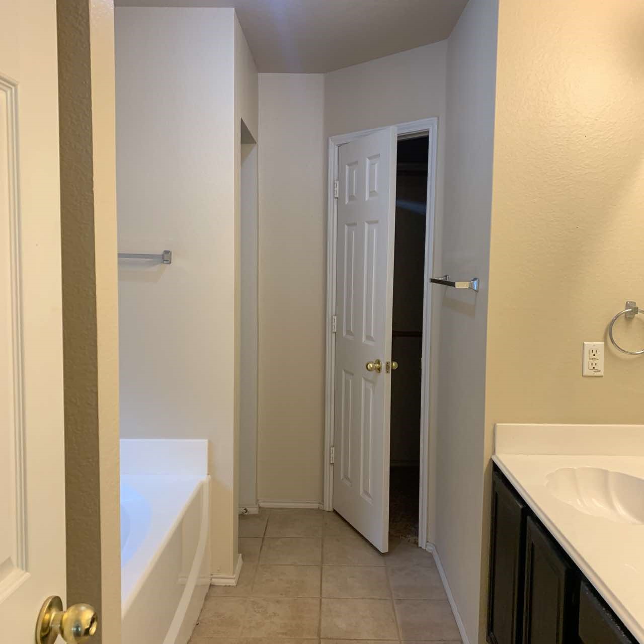 208 N Rolling Meadows Drive N Wylie TX 75098