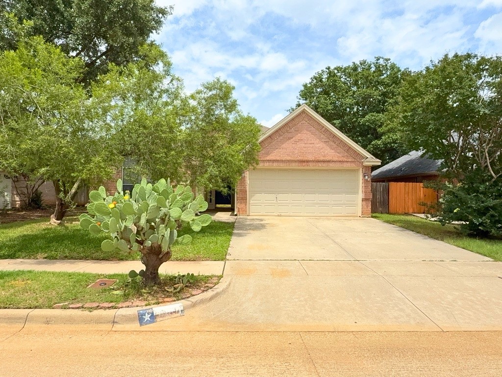 9091 San Joaquin Trail Fort Worth TX 76118
