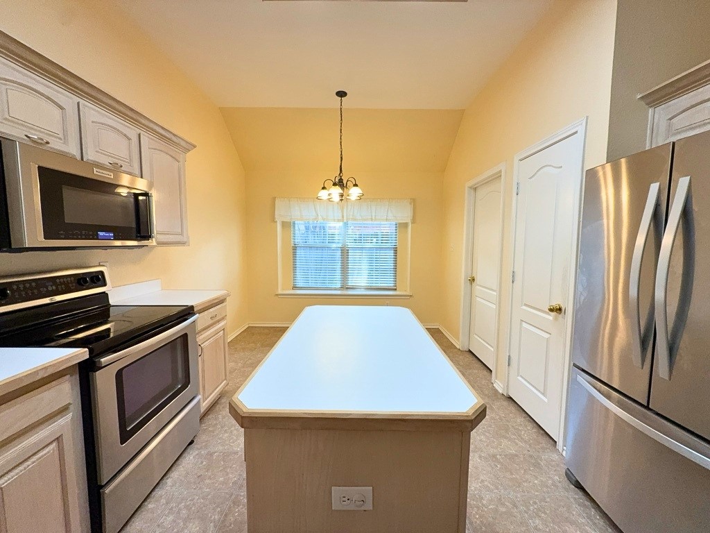 9091 San Joaquin Trail Fort Worth TX 76118