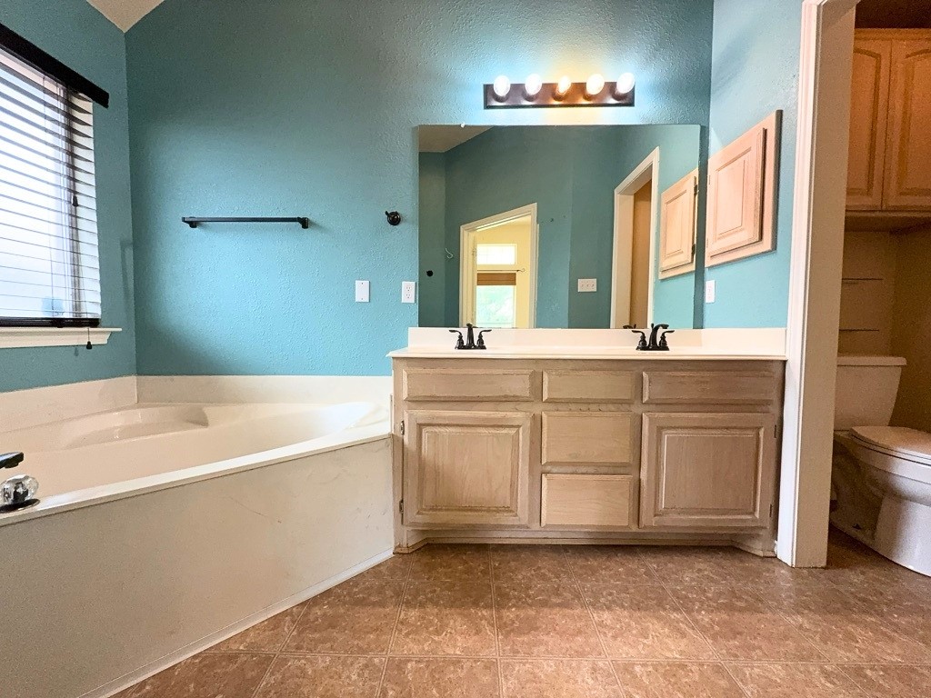 9091 San Joaquin Trail Fort Worth TX 76118