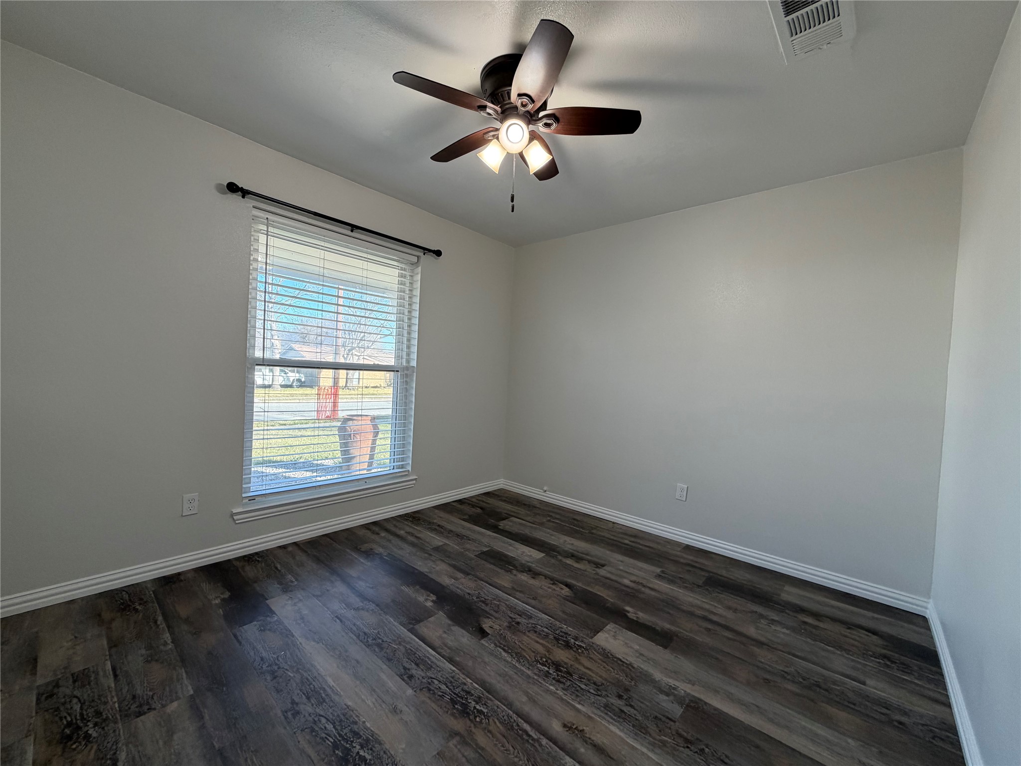 420 Opal Street Saginaw TX 76179