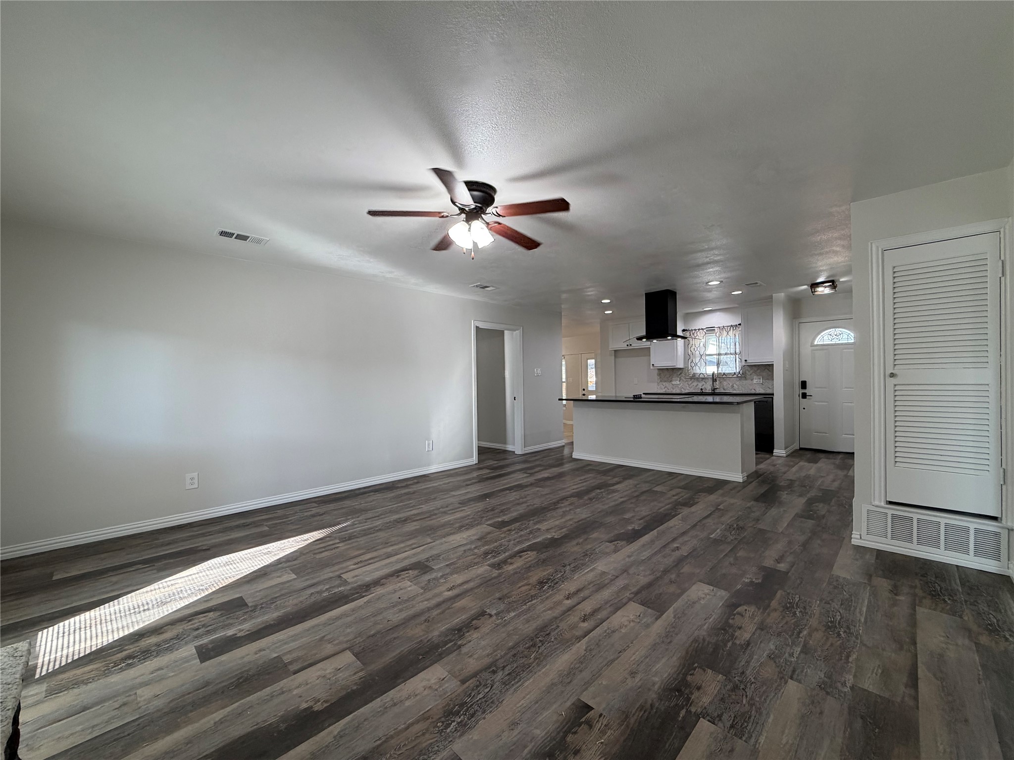 420 Opal Street Saginaw TX 76179