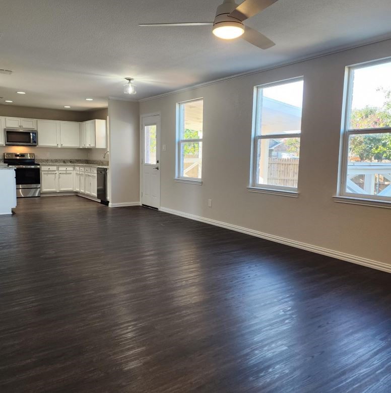 715 Daughters Drive Burleson TX 76028