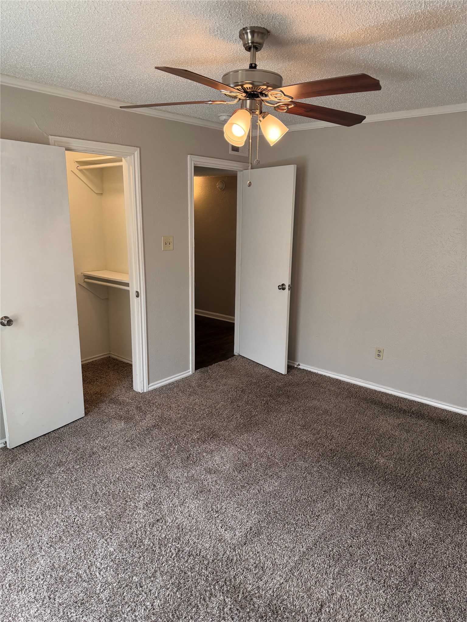 107 Hidalgo Lane Arlington TX 76014