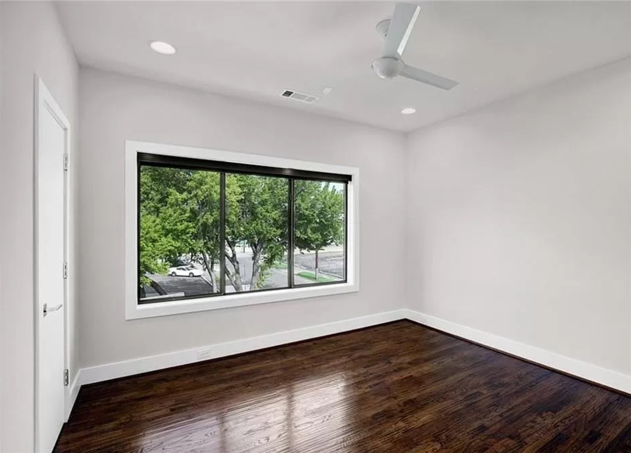 5604 Lindell Avenue Dallas TX 75206
