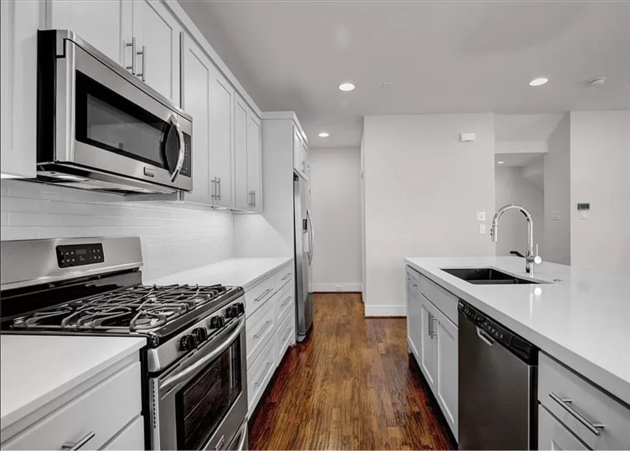 5604 Lindell Avenue Dallas TX 75206