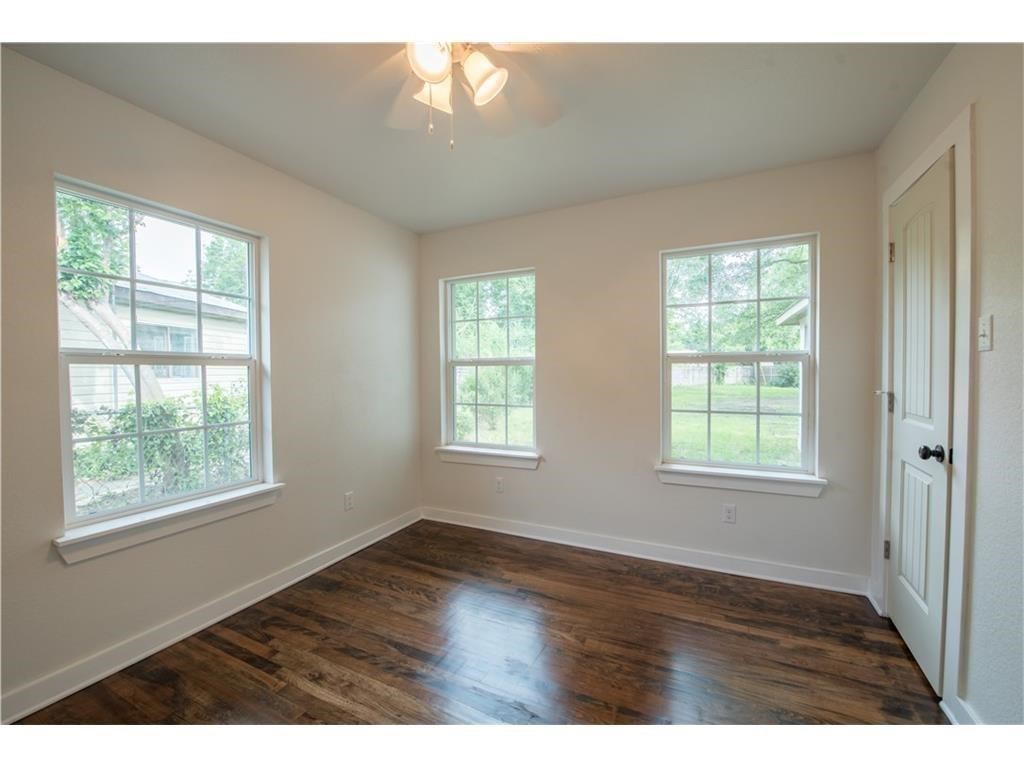 3553 Mission Street Fort Worth TX 76109