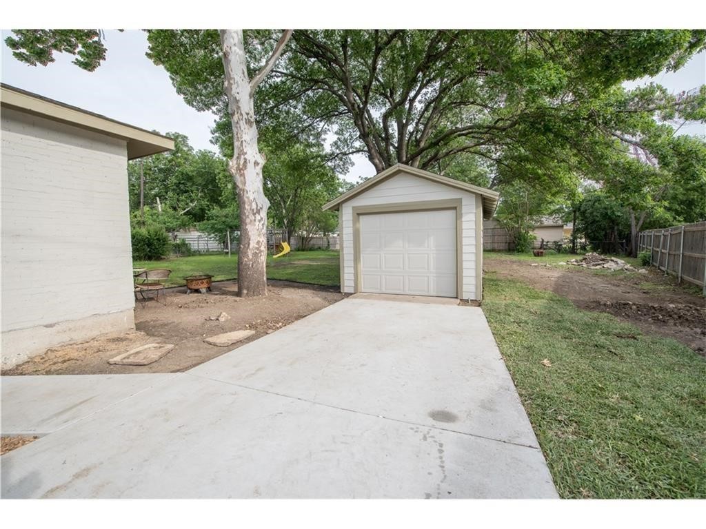 3553 Mission Street Fort Worth TX 76109