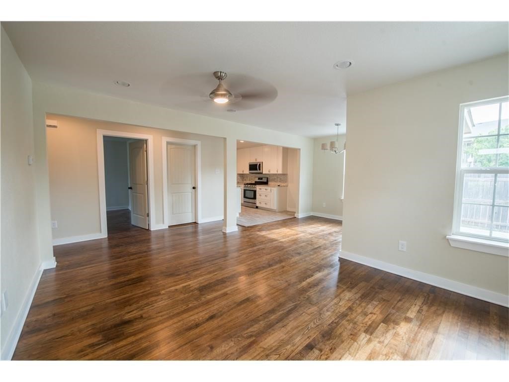3553 Mission Street Fort Worth TX 76109