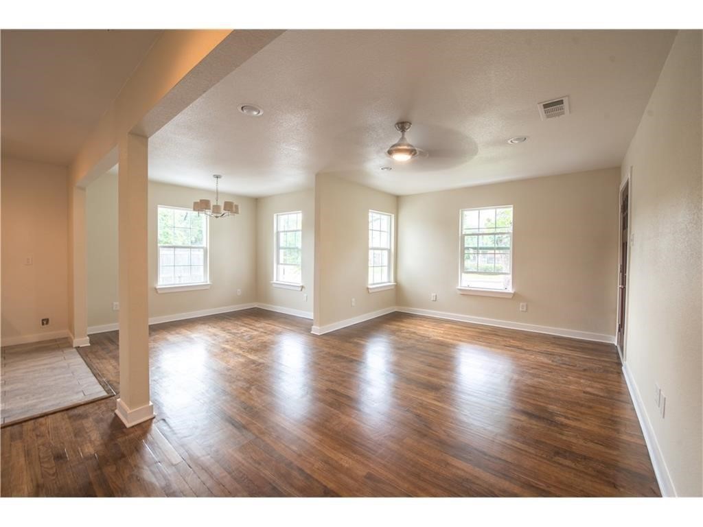 3553 Mission Street Fort Worth TX 76109