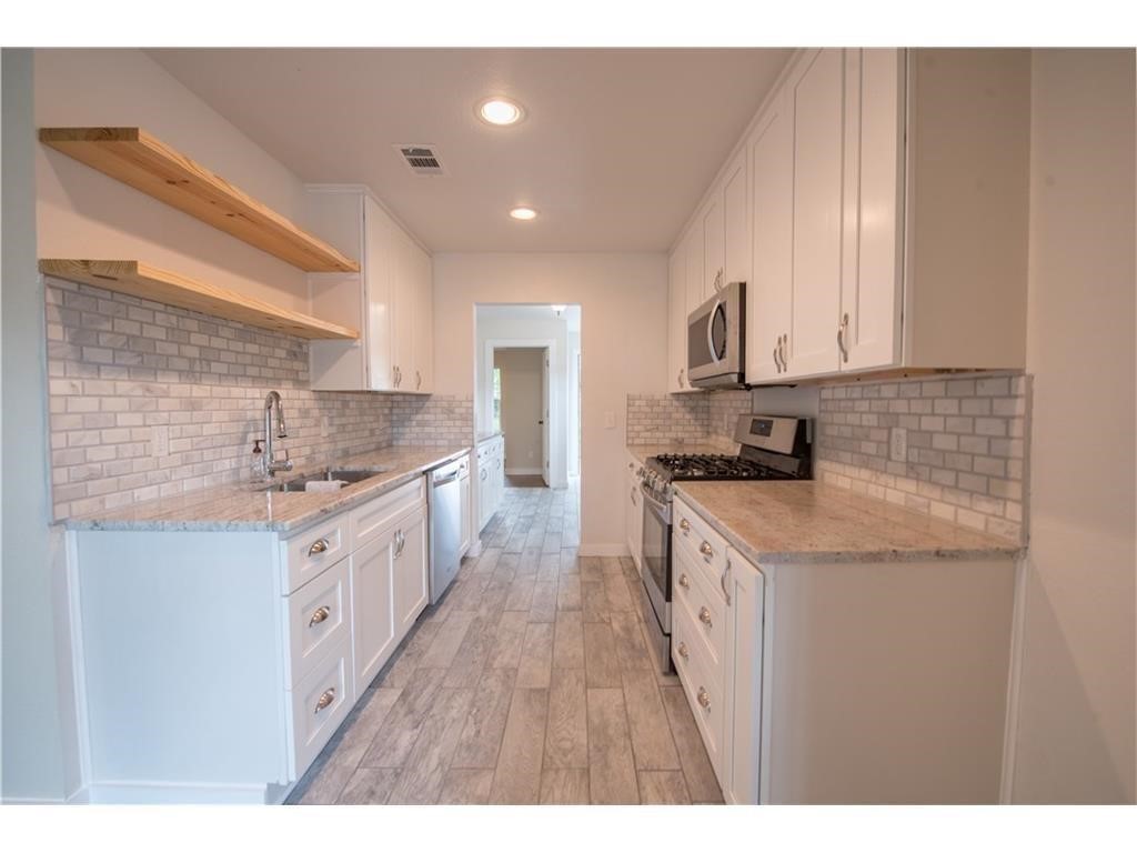 3553 Mission Street Fort Worth TX 76109