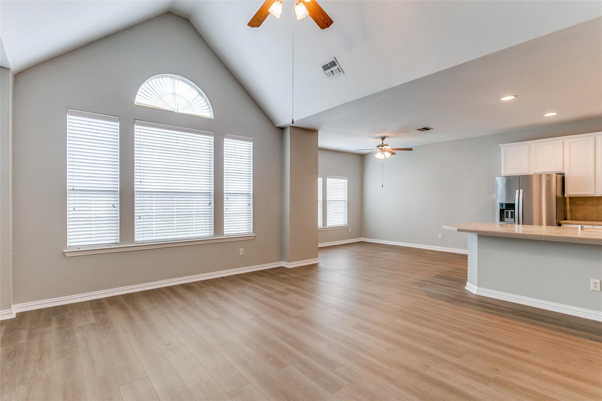 3725 Vienna Street Irving TX 75038