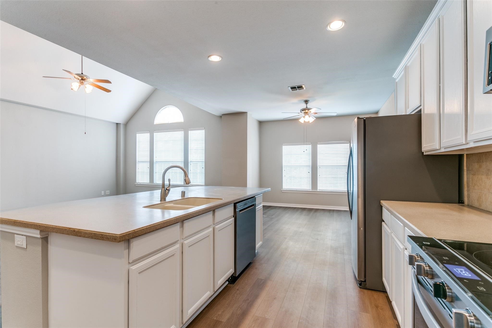 3725 Vienna Street Irving TX 75038