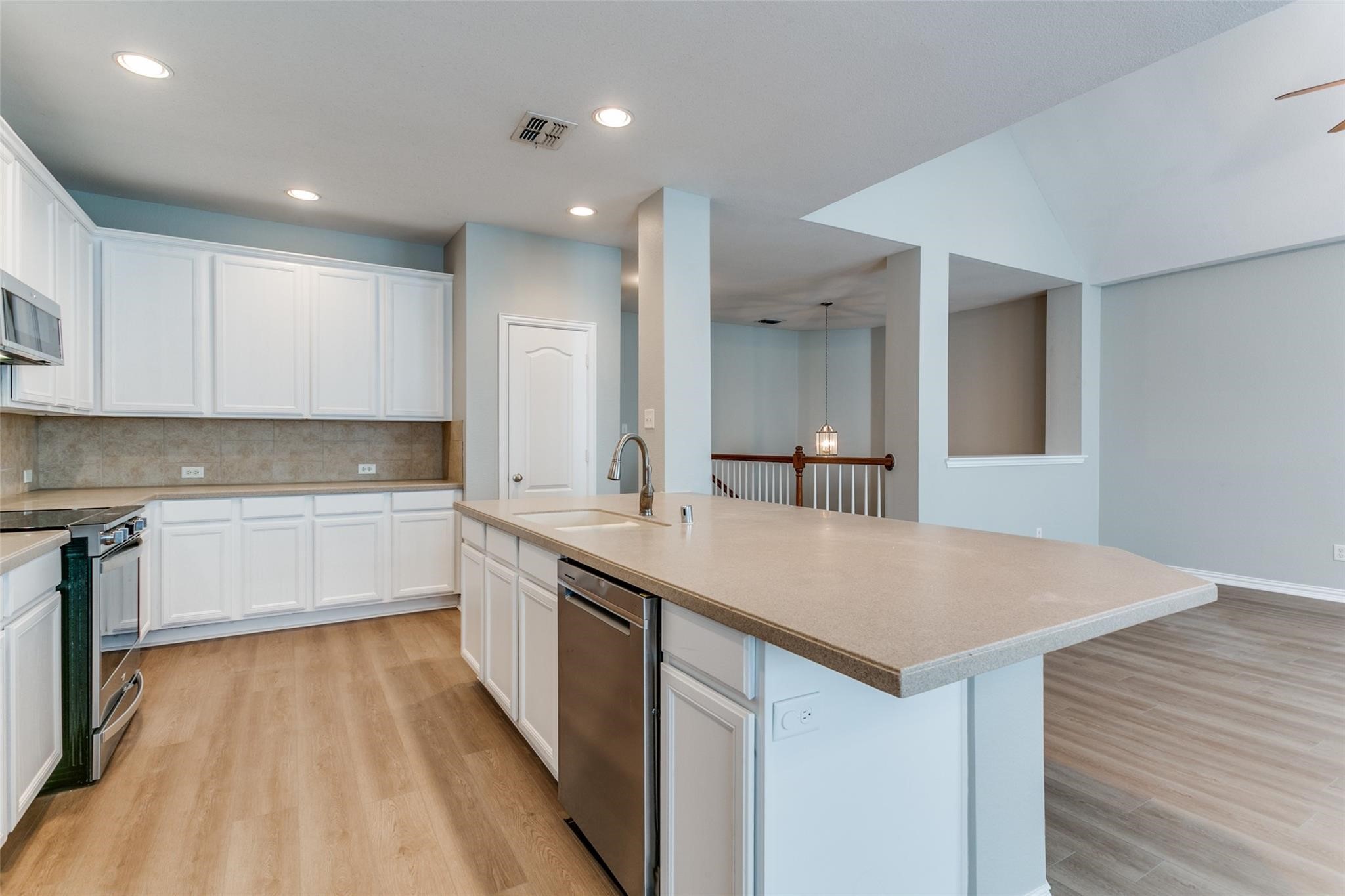 3725 Vienna Street Irving TX 75038