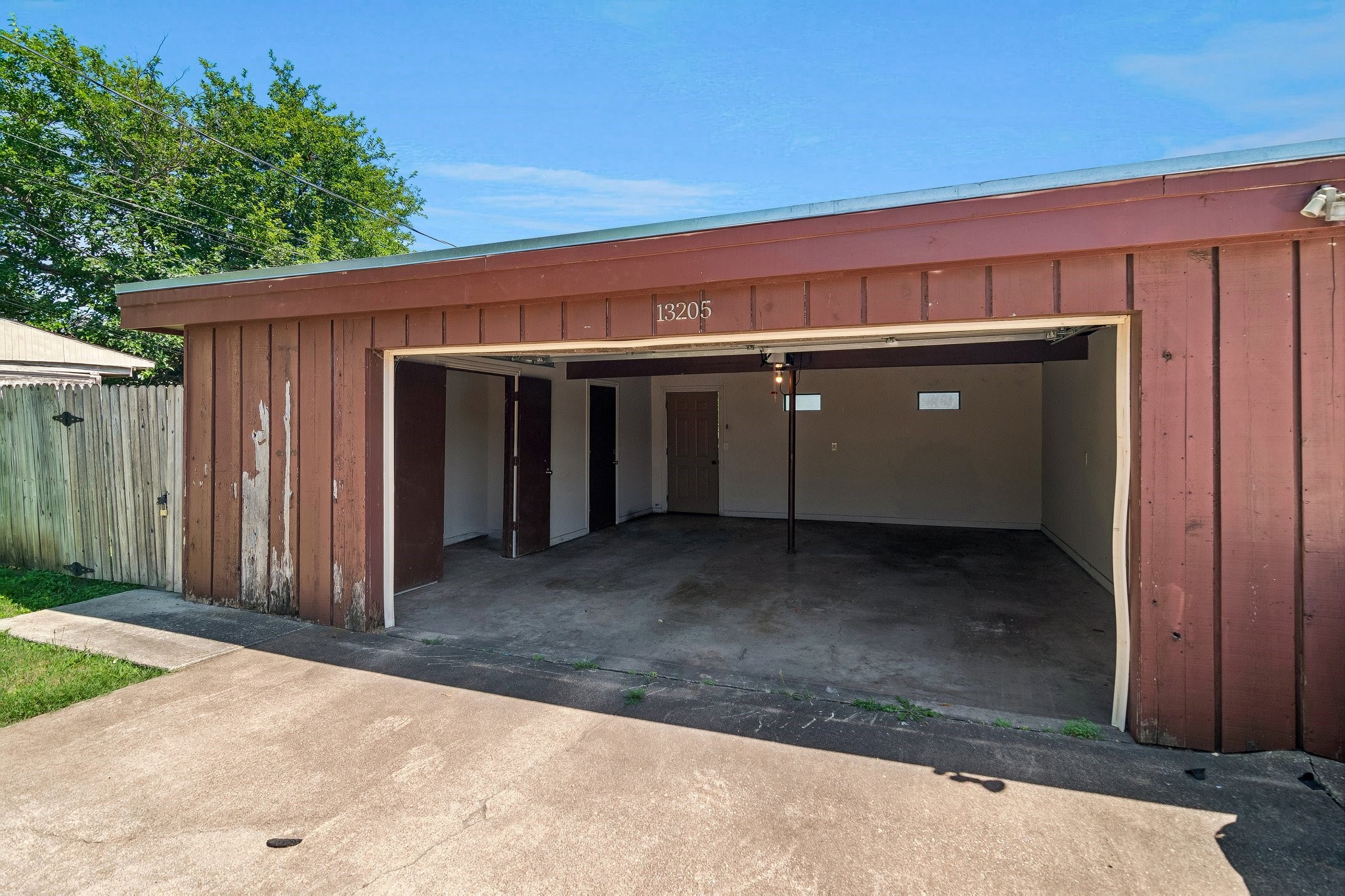 13203 - 13205 Kit Lane Dallas TX 75240