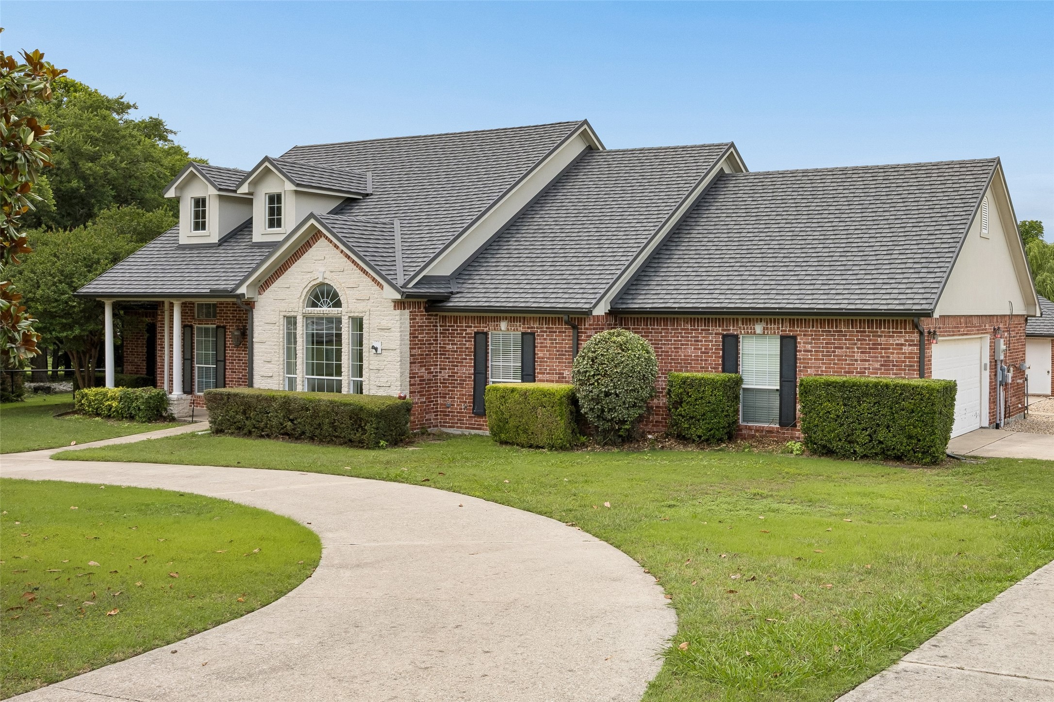 3983 Peregrine Point Celina TX 75009