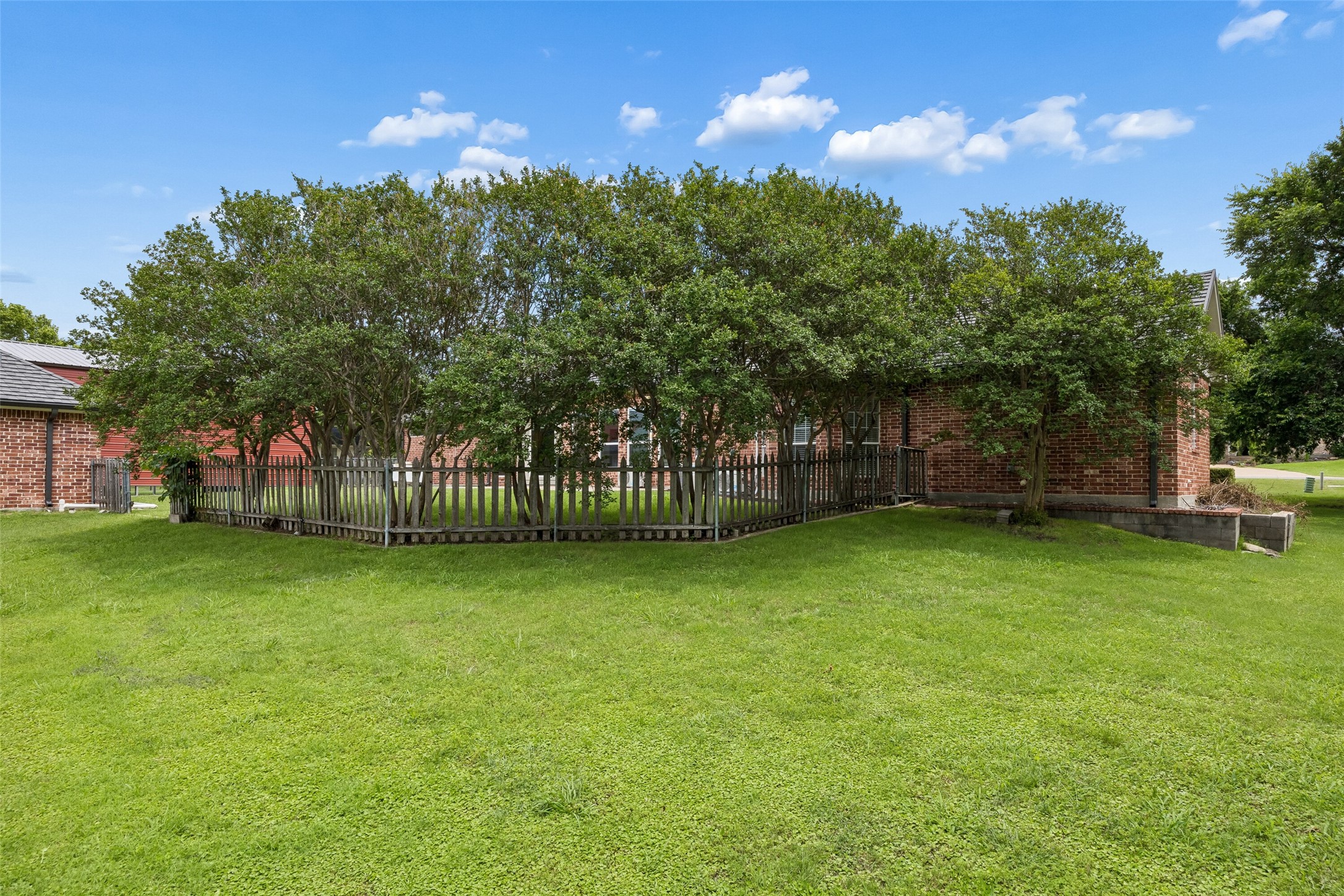 3983 Peregrine Point Celina TX 75009
