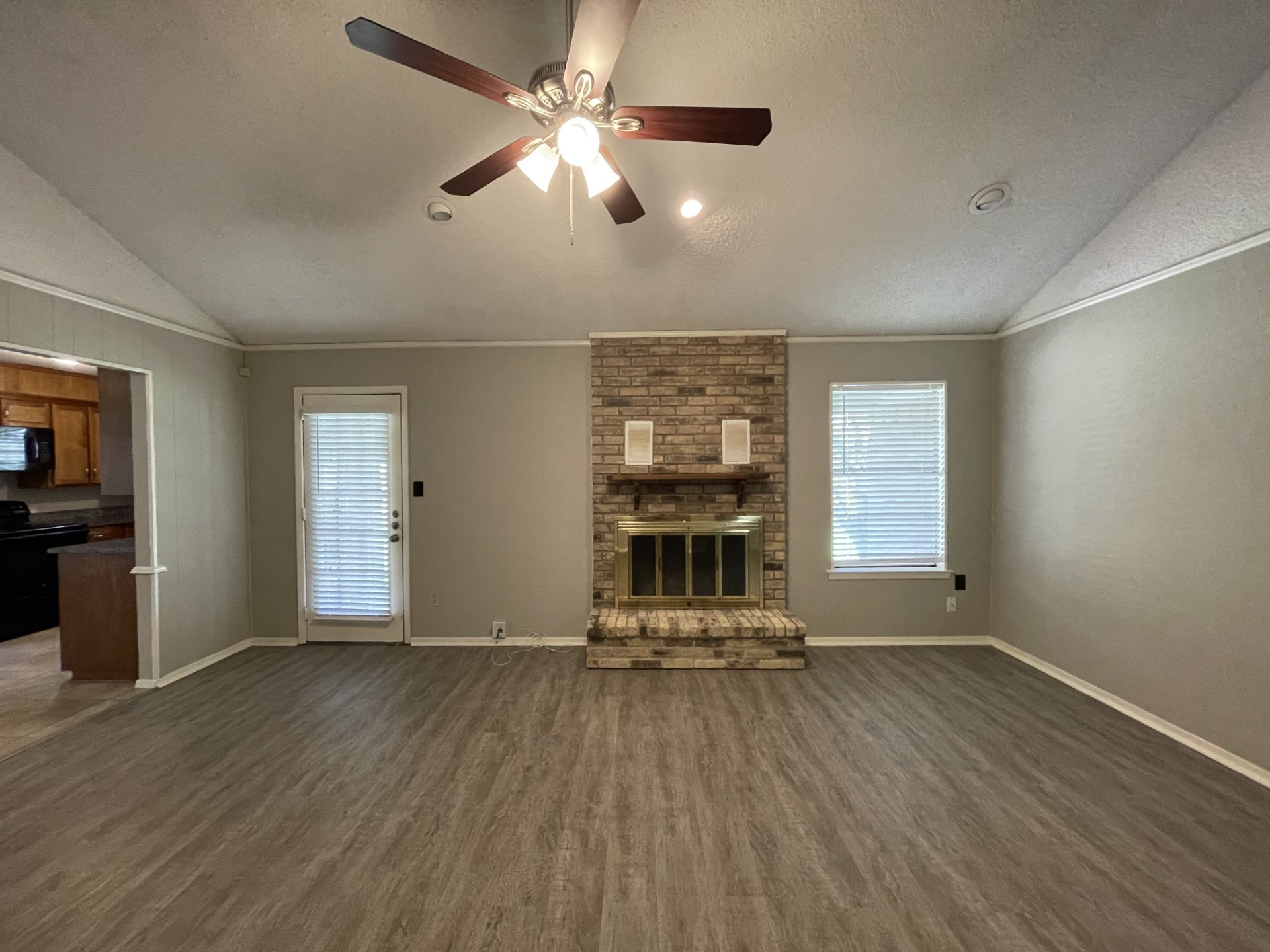 4607 Andalusia Trail Arlington TX 76017