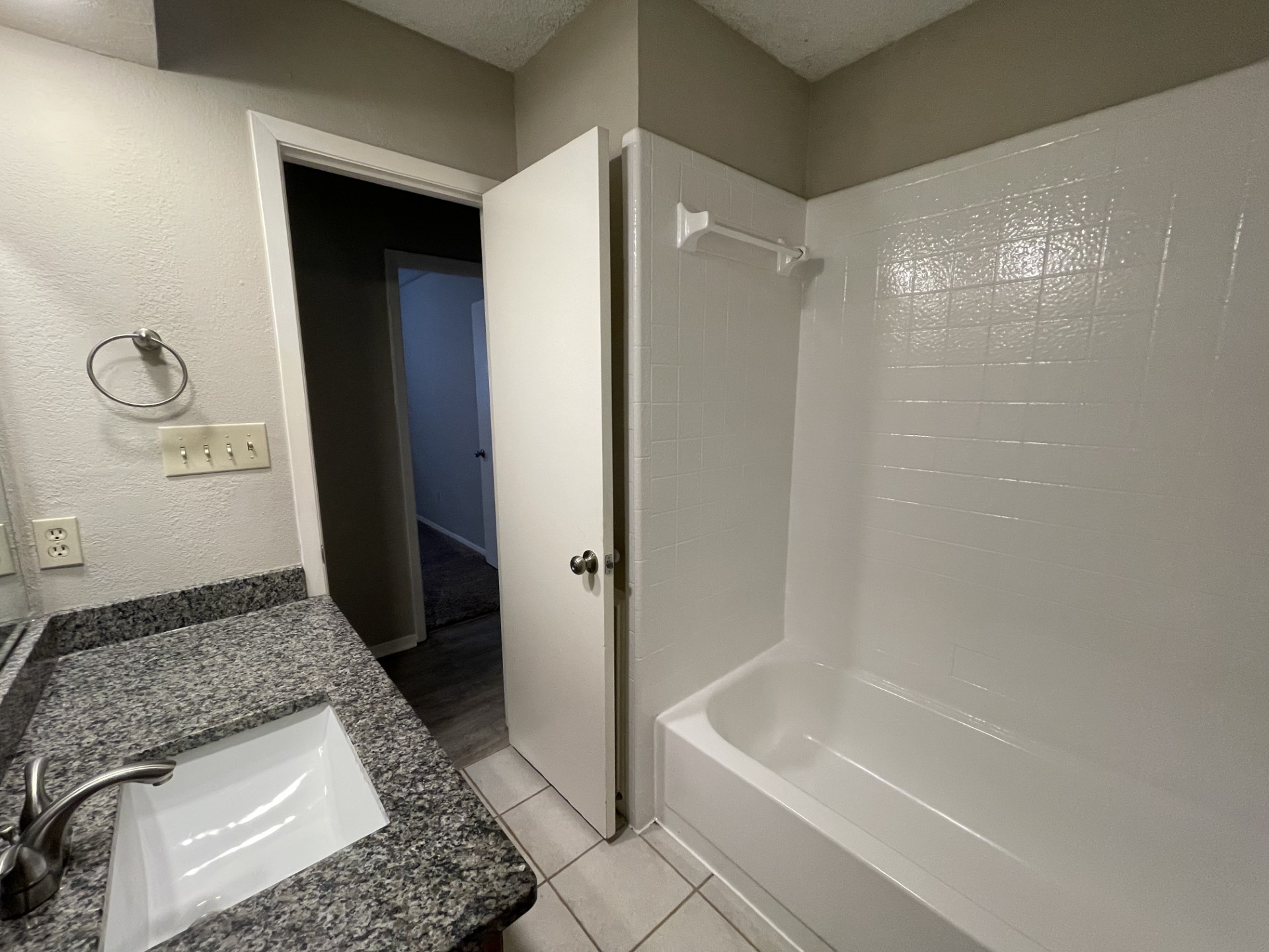 4607 Andalusia Trail Arlington TX 76017