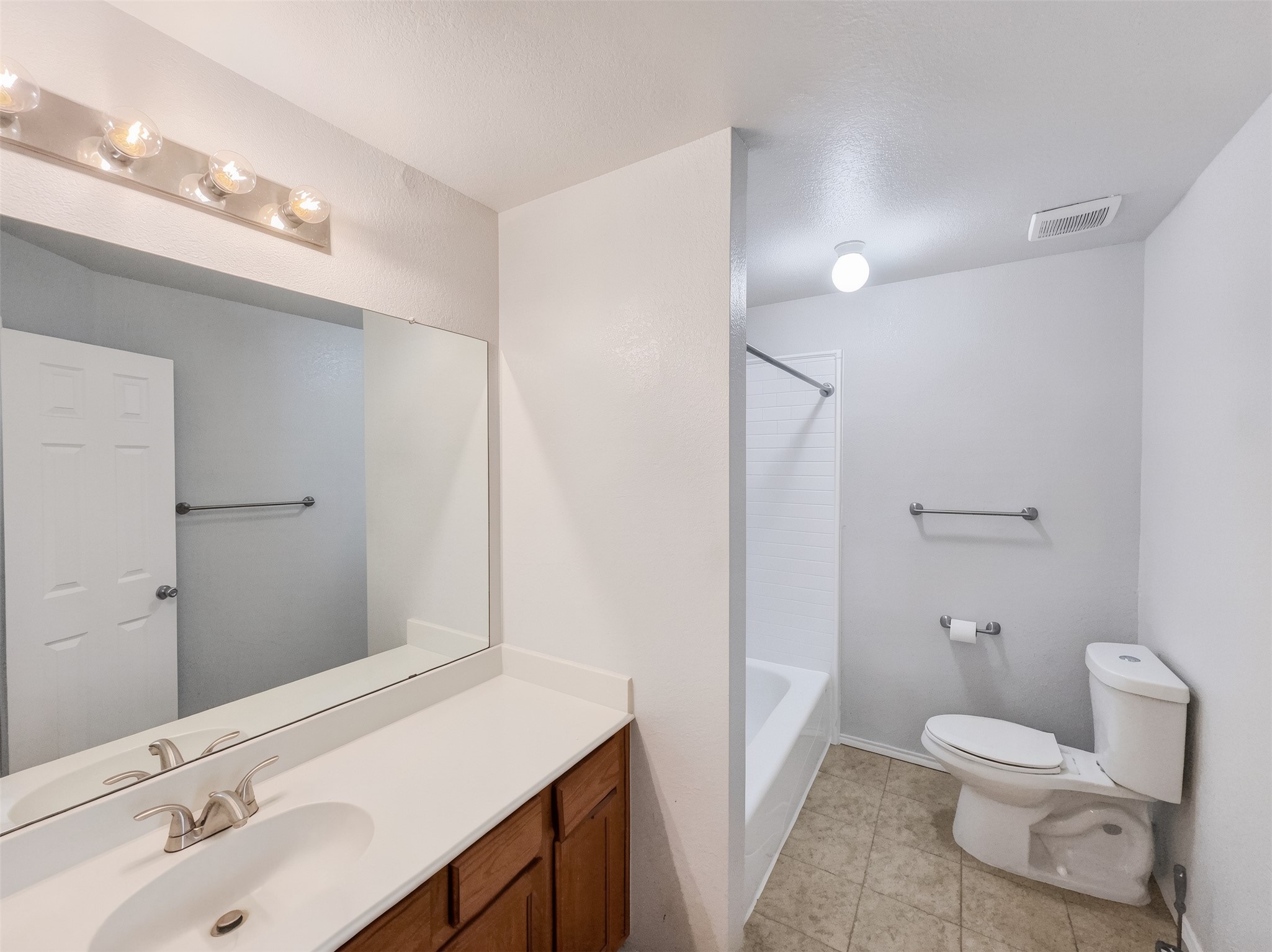 3211 Roundtree Lane Garland TX 75044