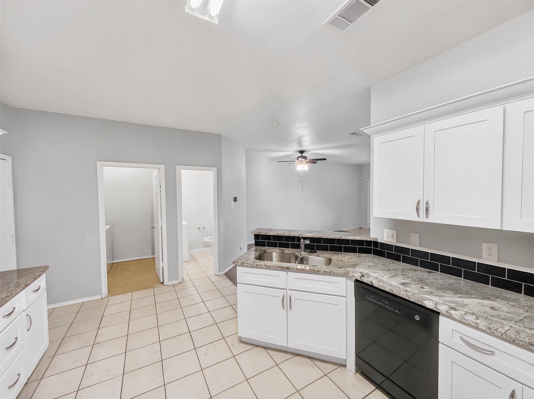 3211 Roundtree Lane Garland TX 75044