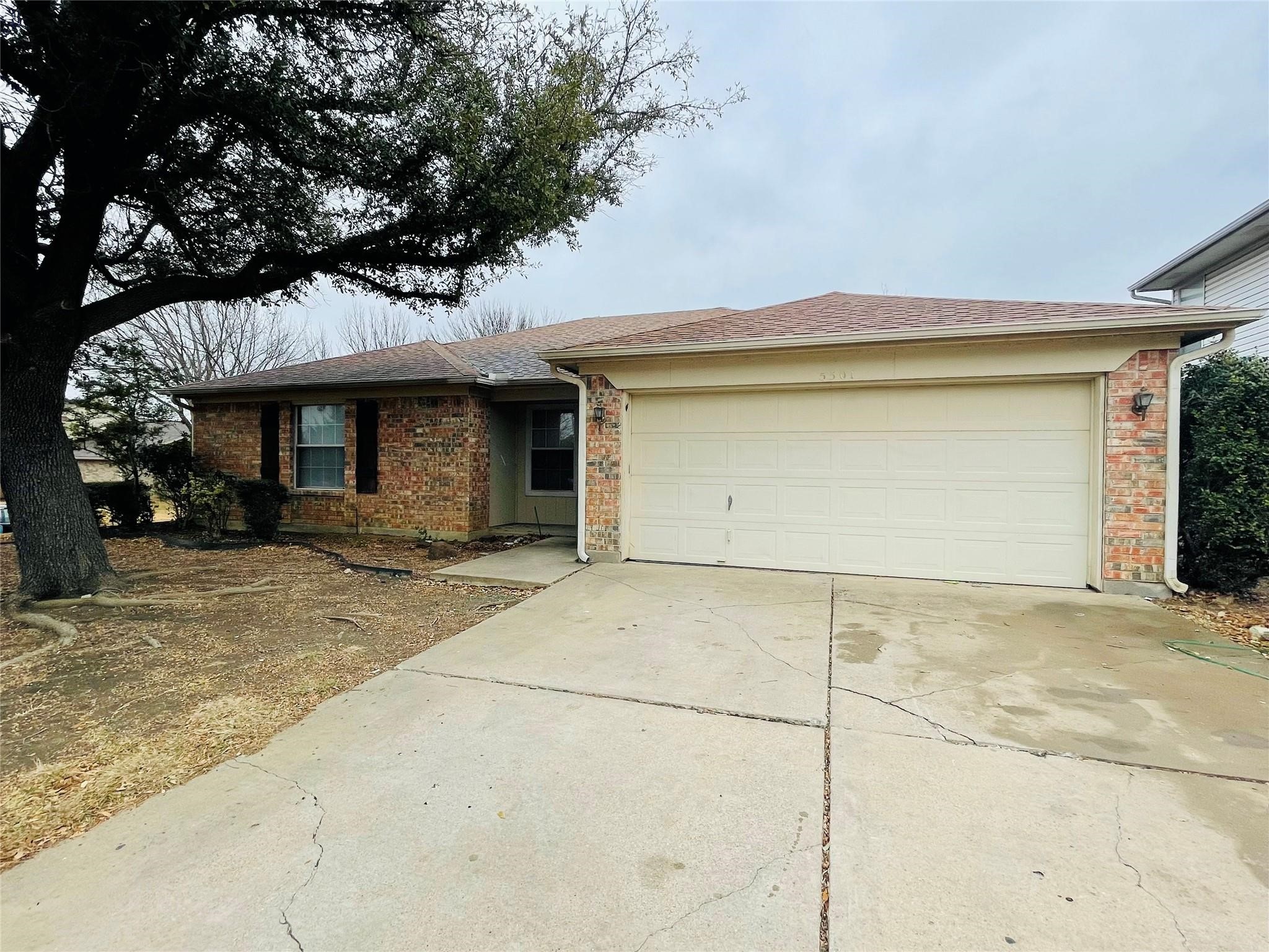 5501 White Dove Drive Arlington TX 76017