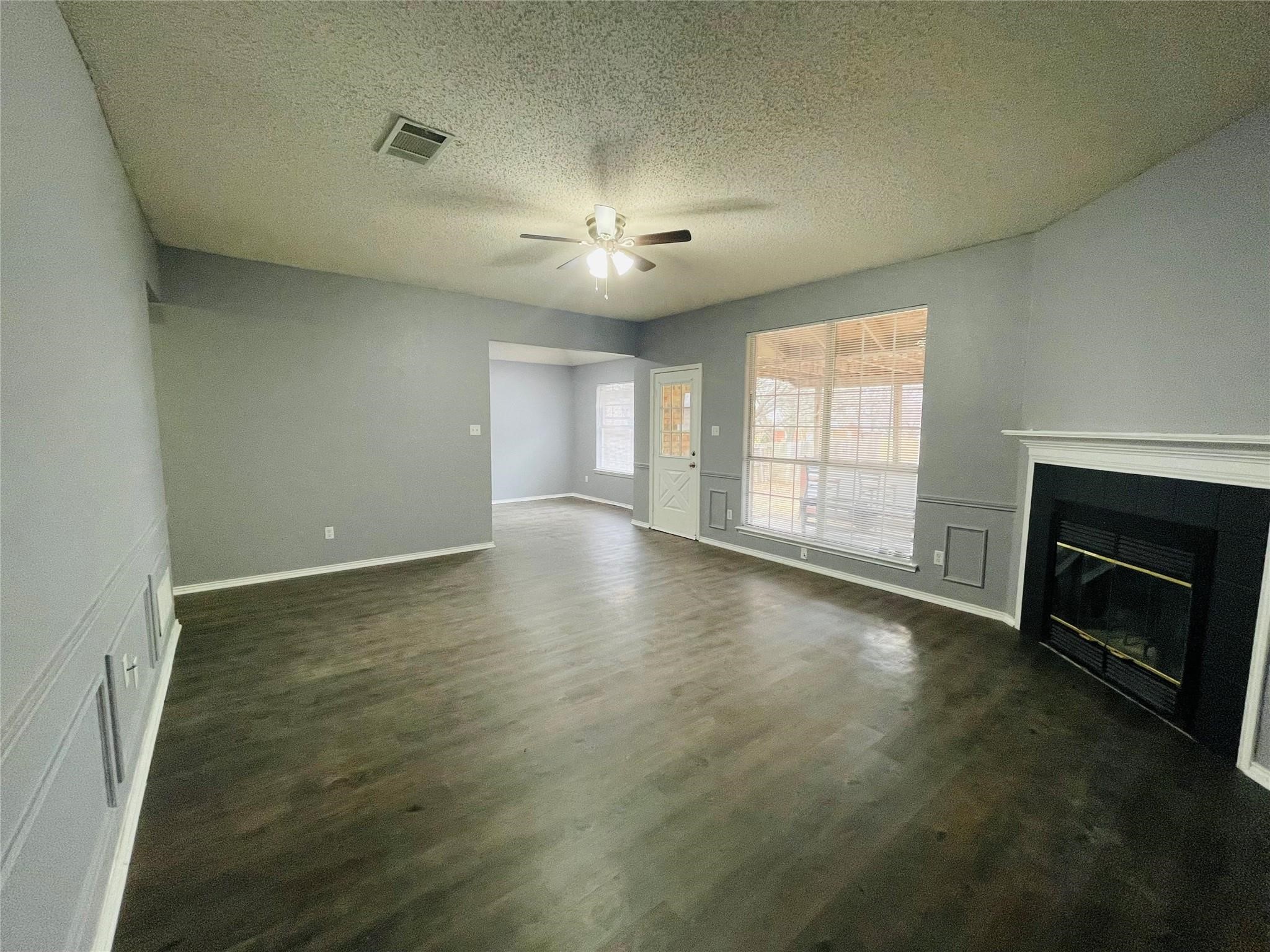 5501 White Dove Drive Arlington TX 76017