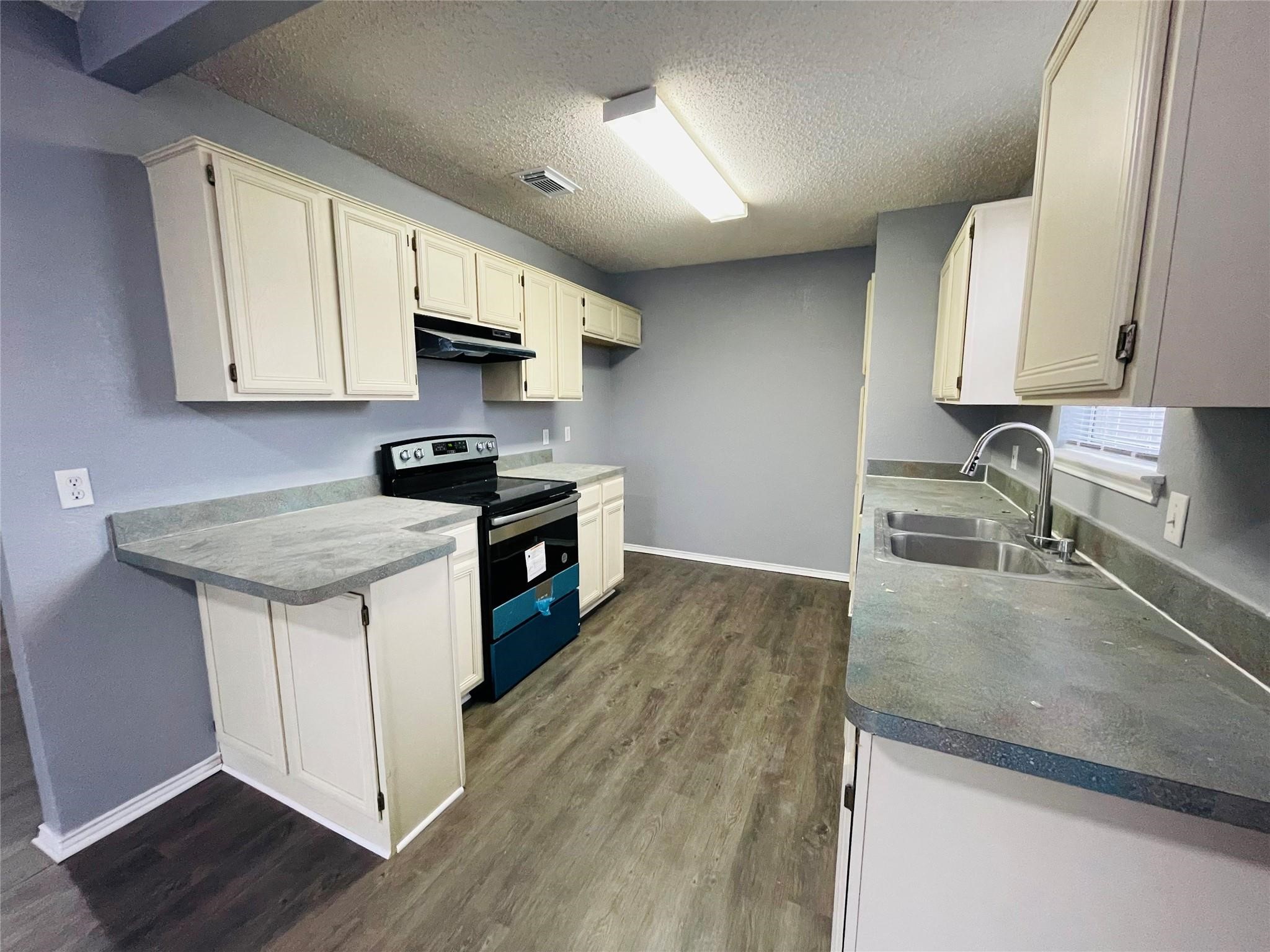 5501 White Dove Drive Arlington TX 76017