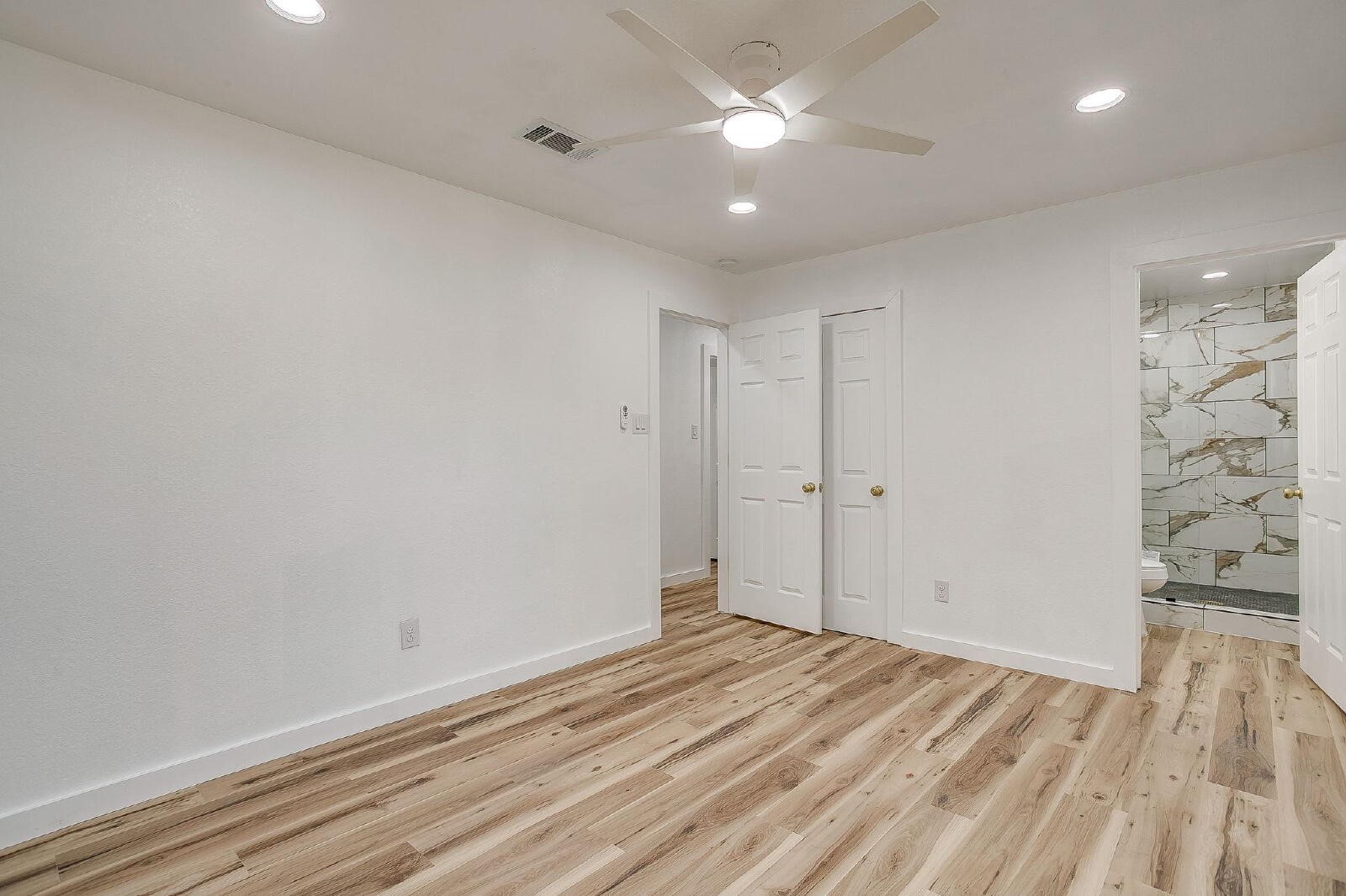 521 Mesquite Avenue Crowley TX 76036