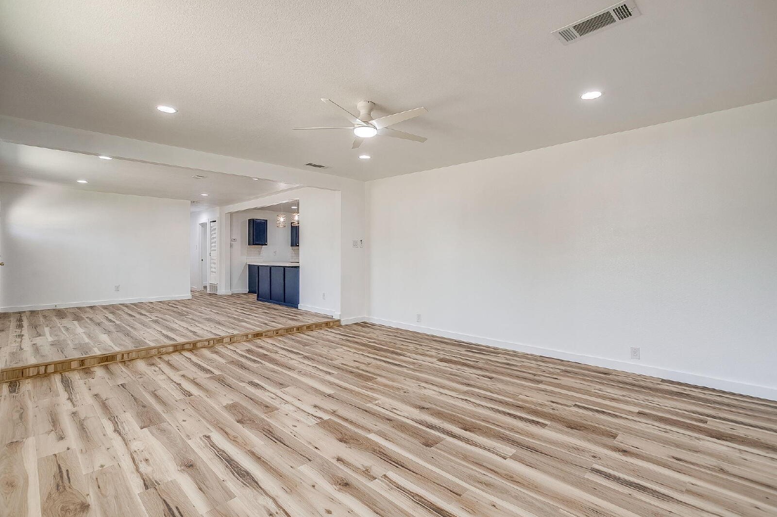 521 Mesquite Avenue Crowley TX 76036