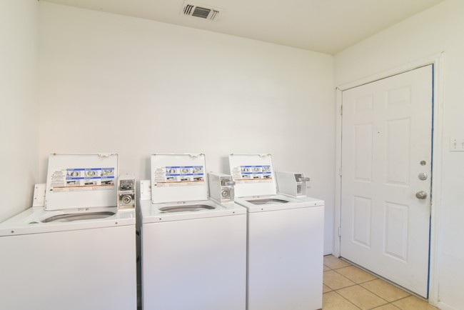 820 Southeast Parkway Azle TX 76020