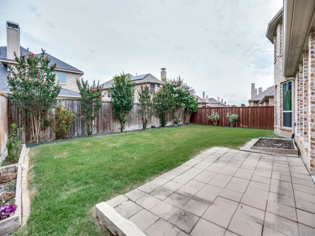 5009 Joseph Street Lewisville TX 75056