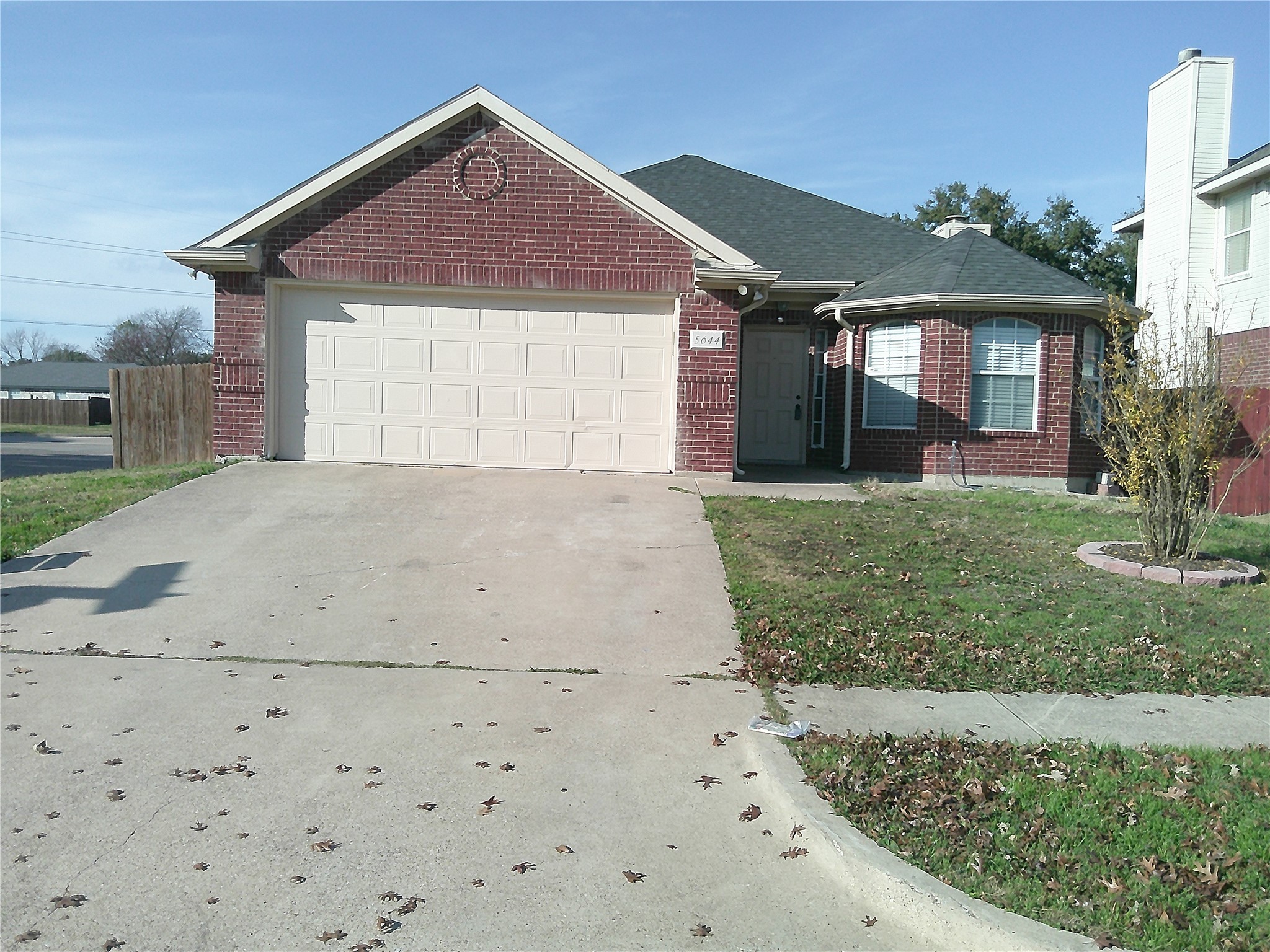 5644 Indian Hill Drive Arlington TX 76018
