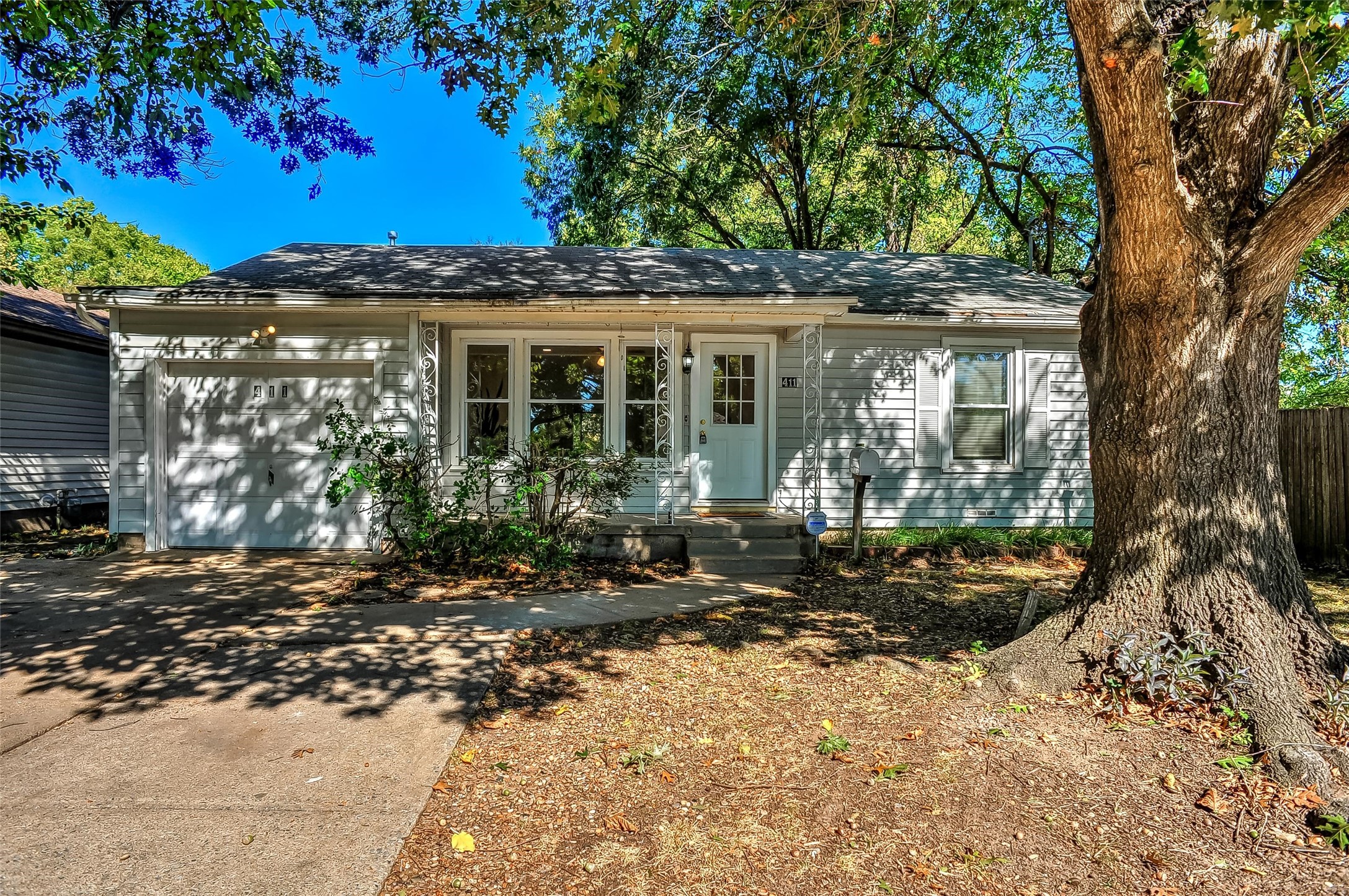 411 W Taylor Street Sherman TX 75092