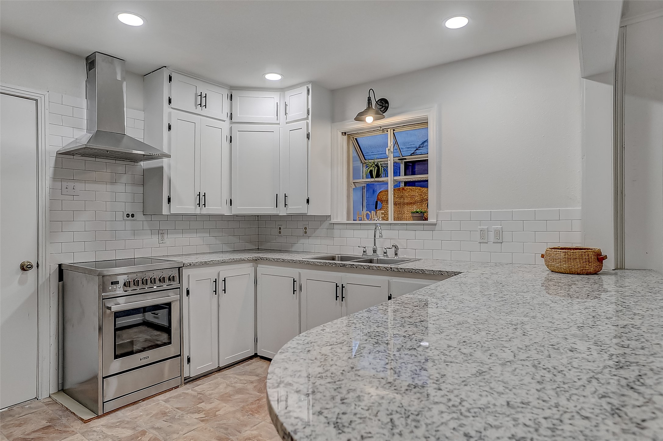 411 W Taylor Street Sherman TX 75092