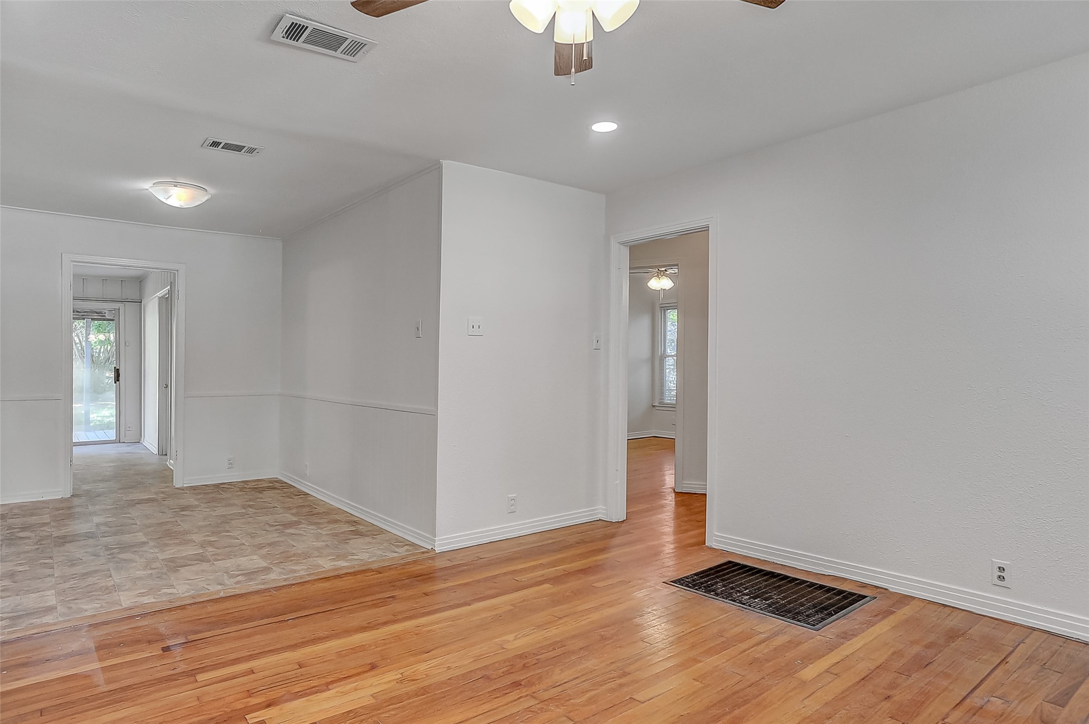 411 W Taylor Street Sherman TX 75092