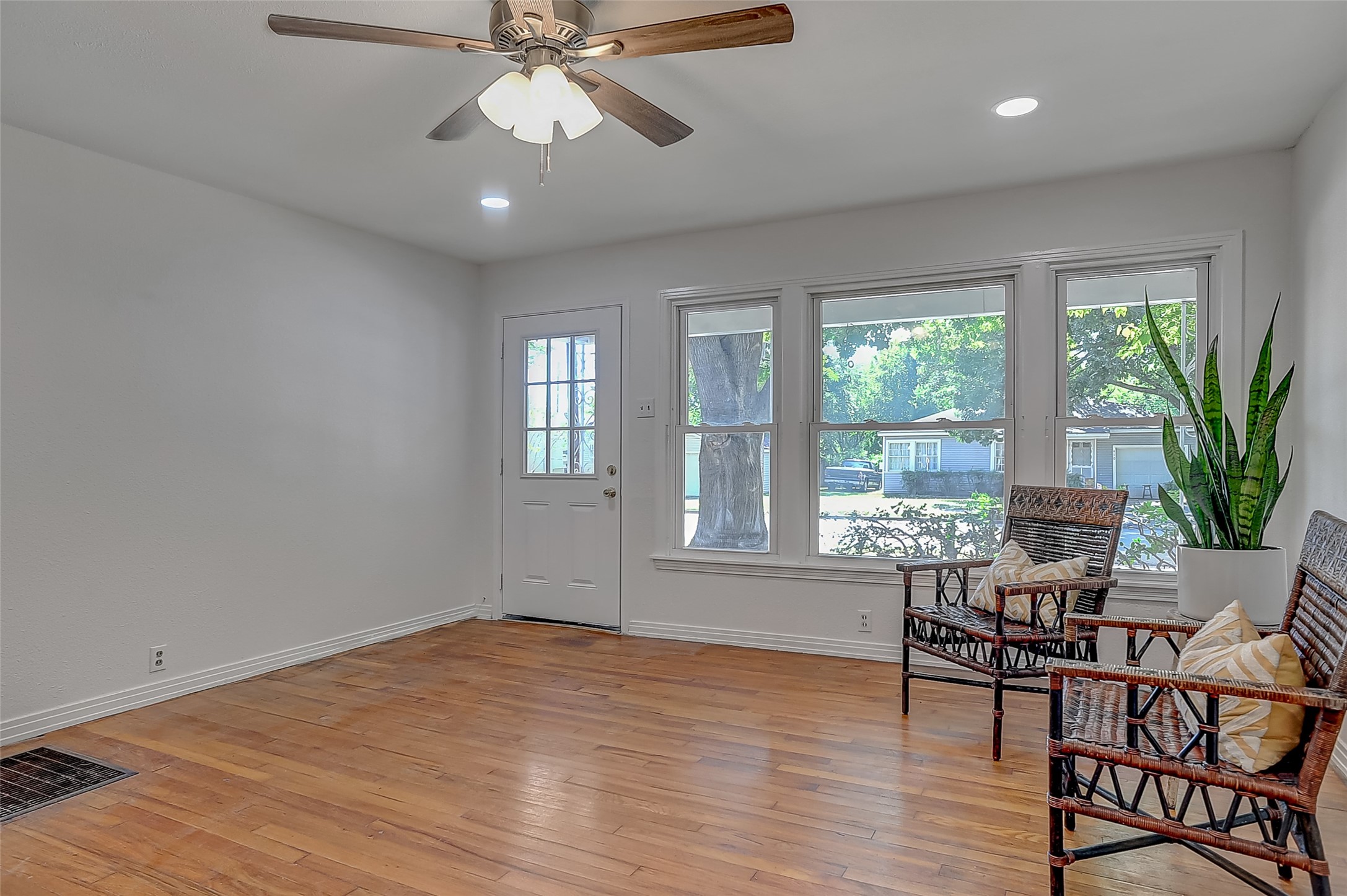 411 W Taylor Street Sherman TX 75092