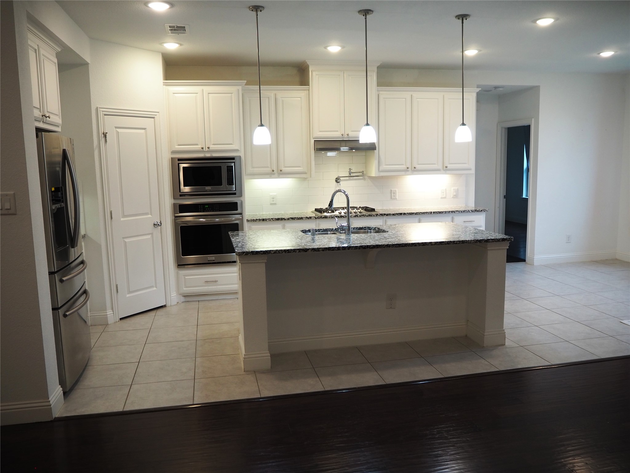 3721 Wildridge Boulevard Oak Point TX 75068