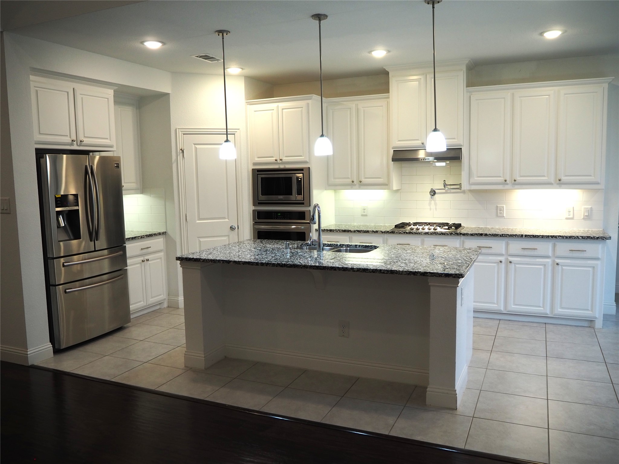 3721 Wildridge Boulevard Oak Point TX 75068